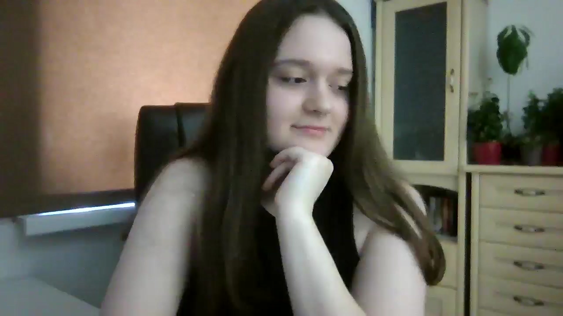 Gallery image thumbnail from KiraDelys's myfreecams stream on, 01/06/2026, 06:56 image 15 of 20