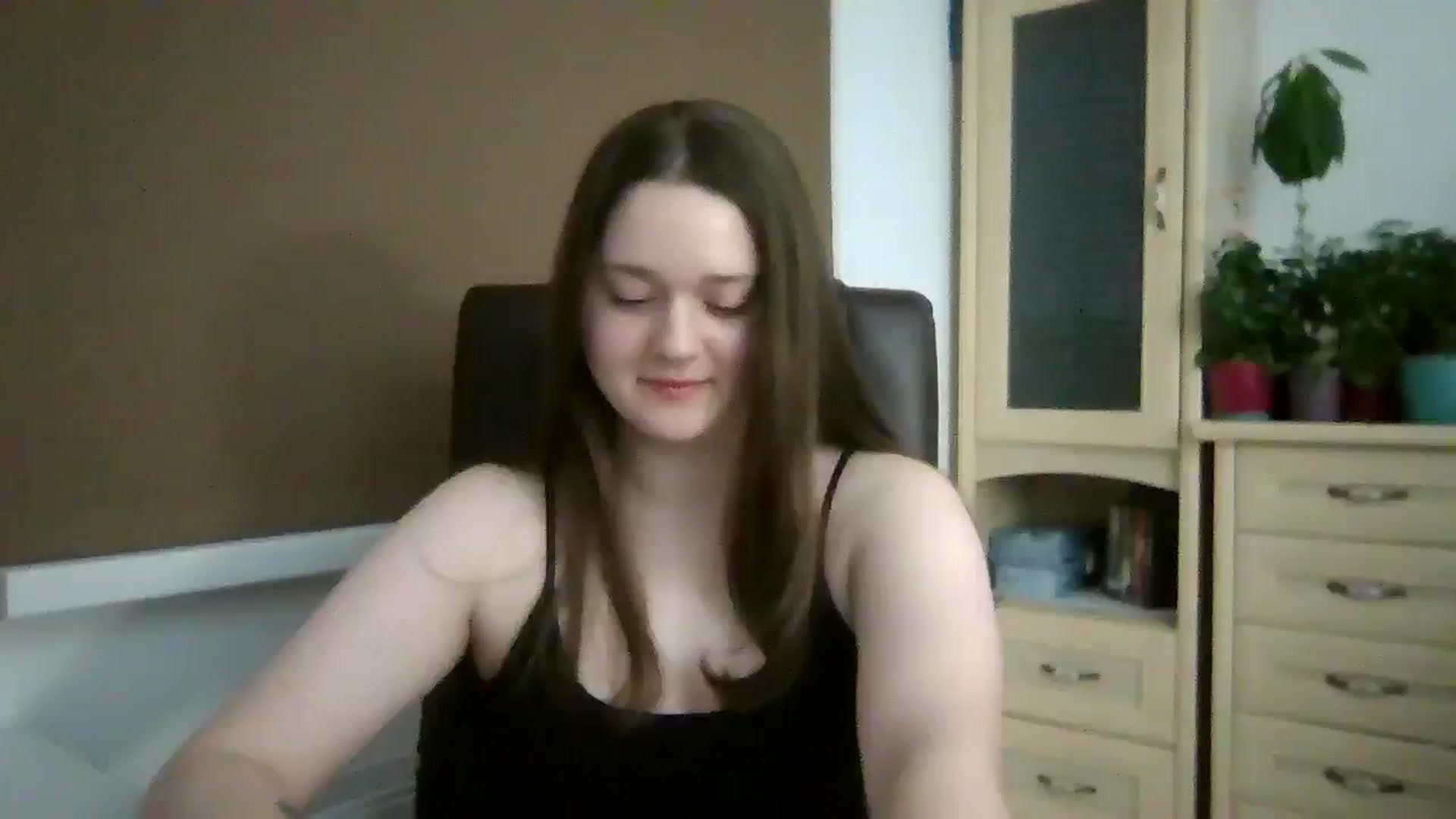 Gallery image thumbnail from KiraDelys's myfreecams stream on, 01/13/2026, 05:33 image 6 of 20