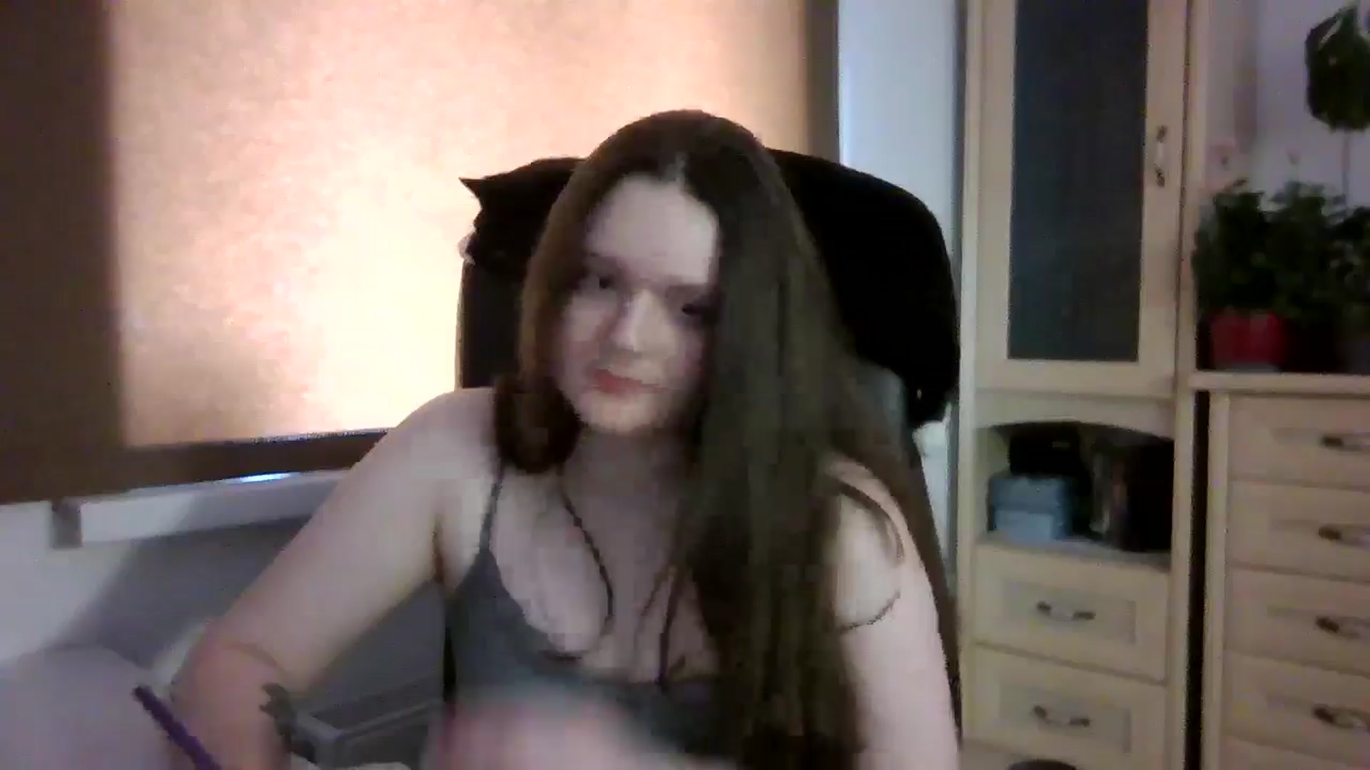 Gallery image thumbnail from KiraDelys's myfreecams stream on, 01/21/2026, 06:56 image 18 of 20