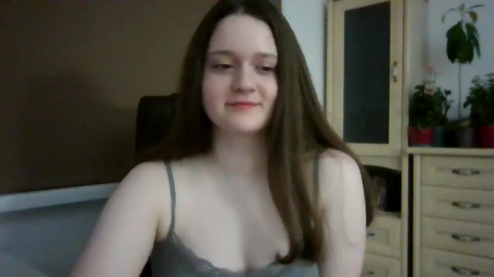 Gallery image thumbnail from KiraDelys's myfreecams stream on, 02/02/2026, 04:04 image 14 of 20