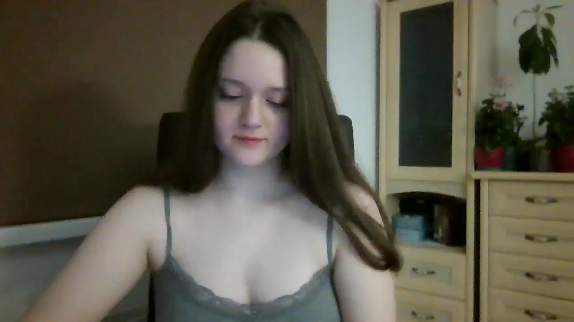 Gallery image thumbnail from KiraDelys's myfreecams stream on, 02/02/2026, 04:04 image 18 of 20