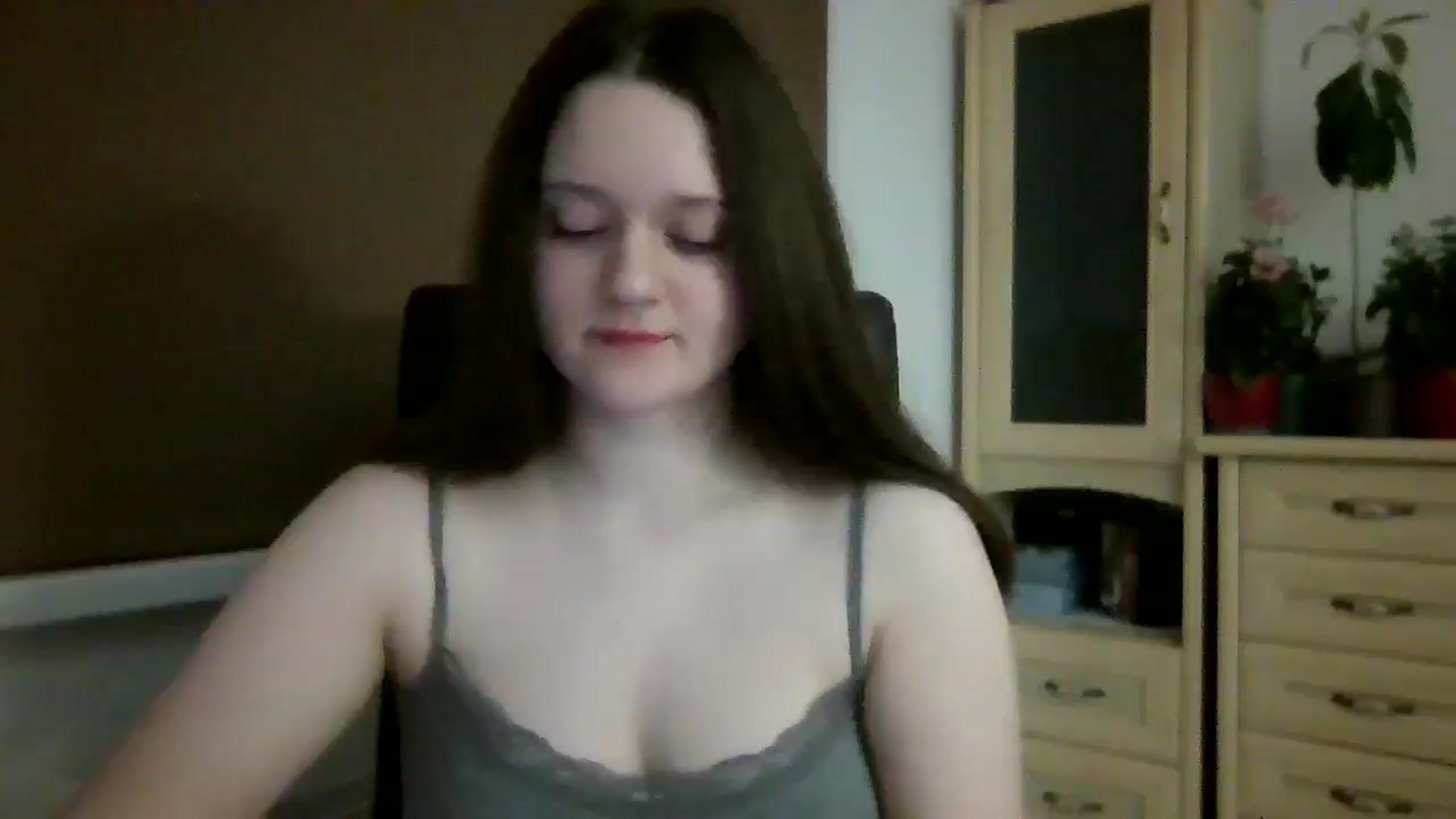 Gallery image thumbnail from KiraDelys's myfreecams stream on, 02/02/2026, 04:04 image 17 of 20