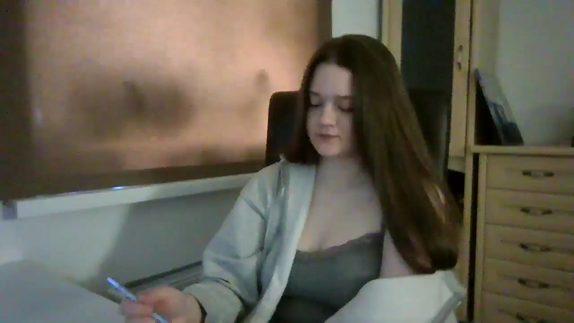 Gallery image thumbnail from KiraDelys's myfreecams stream on, 04/07/2026, 05:04 image 1 of 20