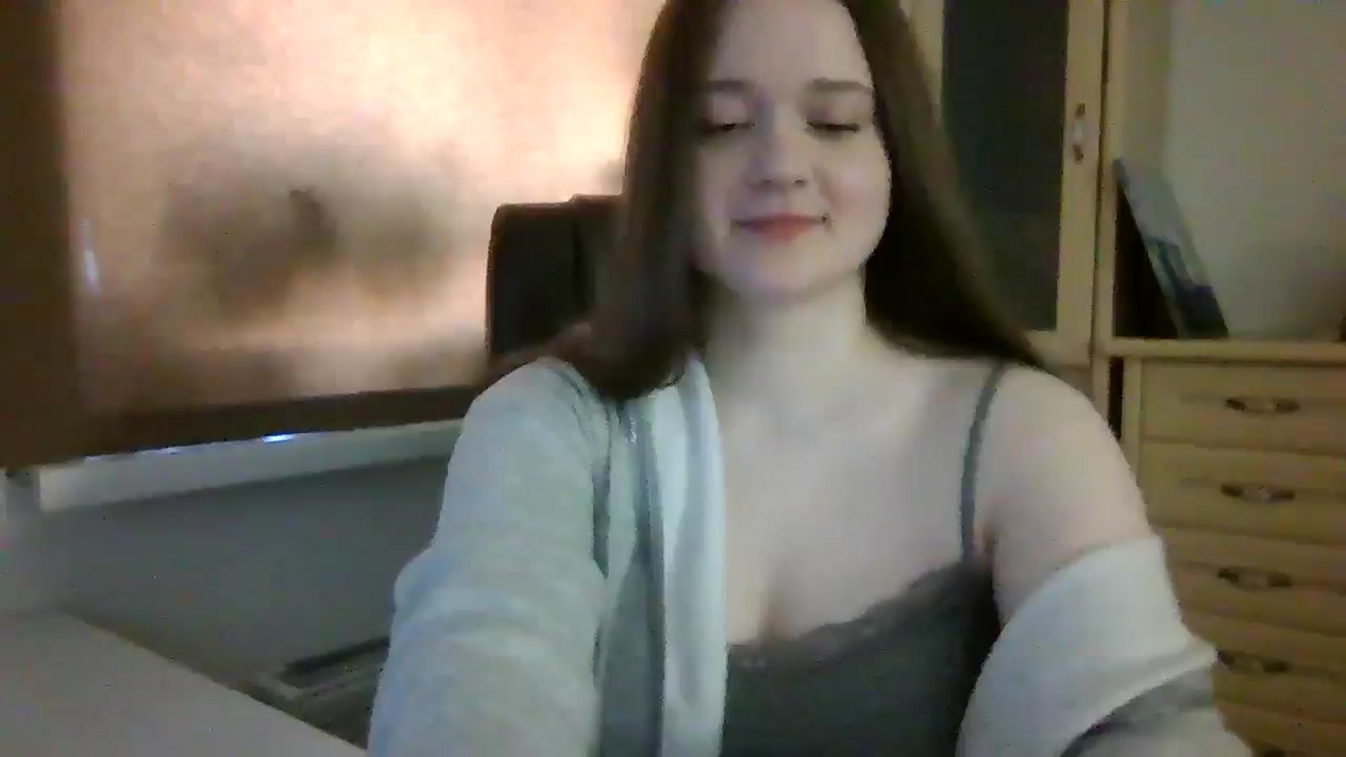 Gallery image thumbnail from KiraDelys's myfreecams stream on, 04/07/2026, 05:04 image 10 of 20