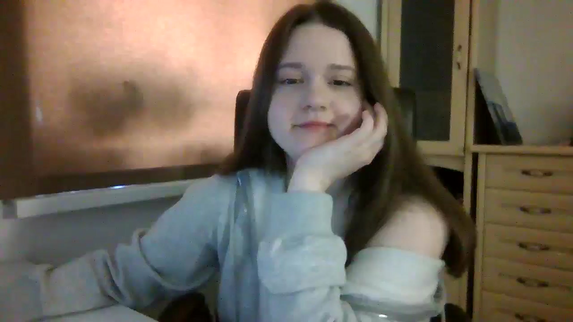 Gallery image thumbnail from KiraDelys's myfreecams stream on, 04/07/2026, 05:04 image 4 of 20