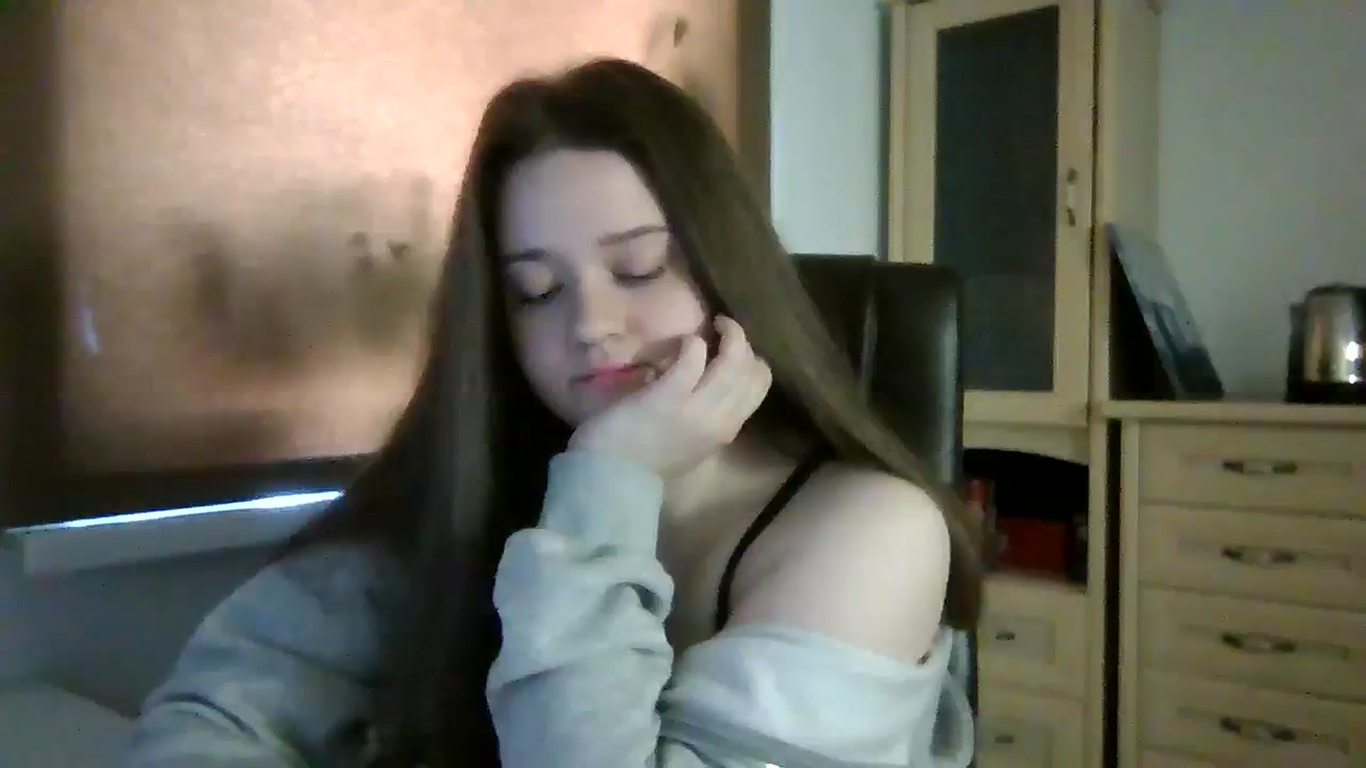 Gallery image thumbnail from KiraDelys's myfreecams stream on, 04/14/2026, 04:12 image 1 of 20