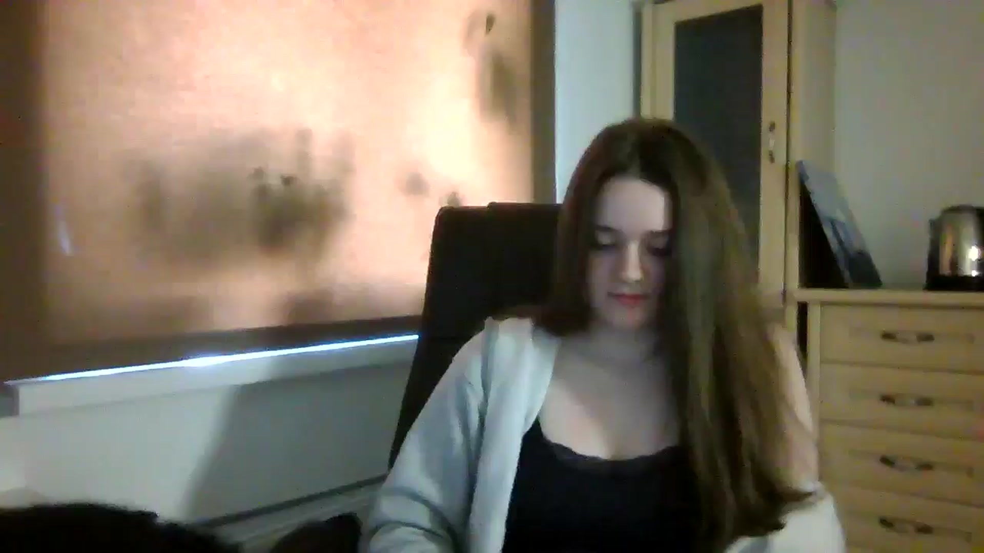 Gallery image thumbnail from KiraDelys's myfreecams stream on, 04/14/2026, 04:12 image 10 of 20