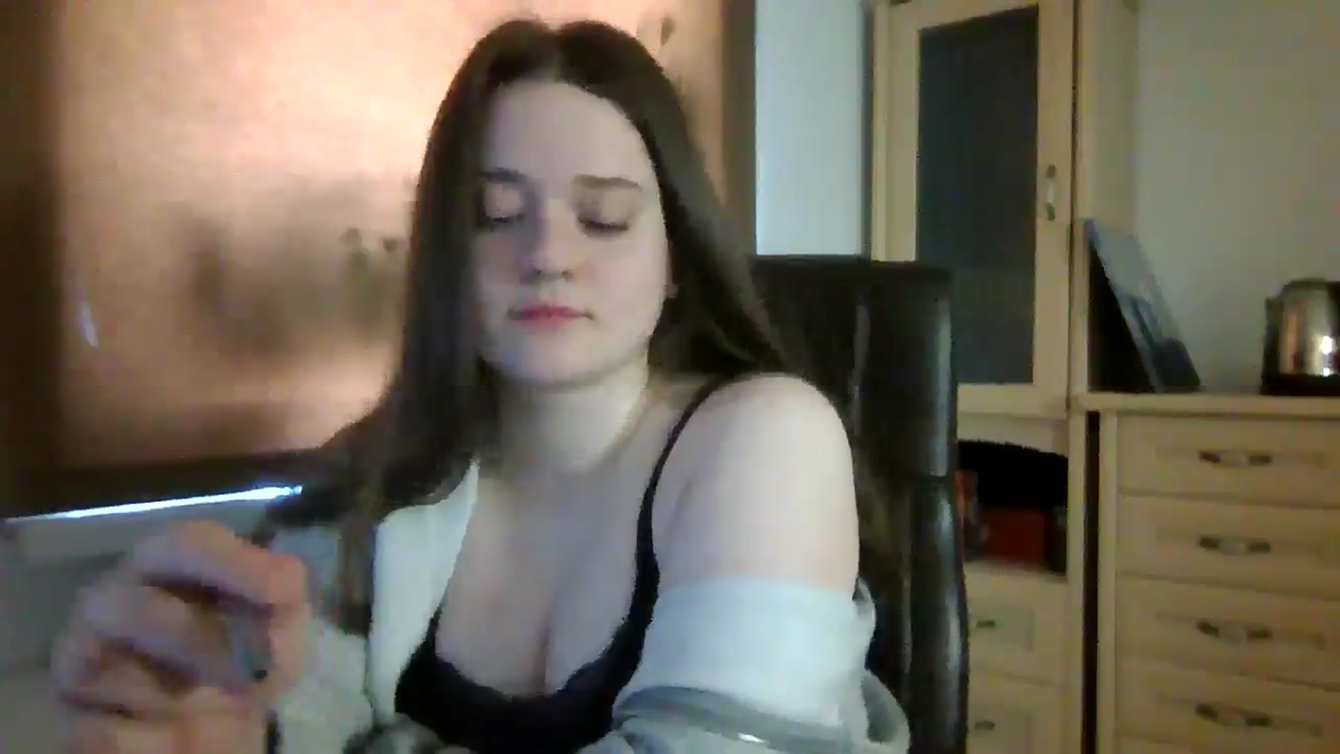 Gallery image thumbnail from KiraDelys's myfreecams stream on, 04/14/2026, 04:12 image 19 of 20