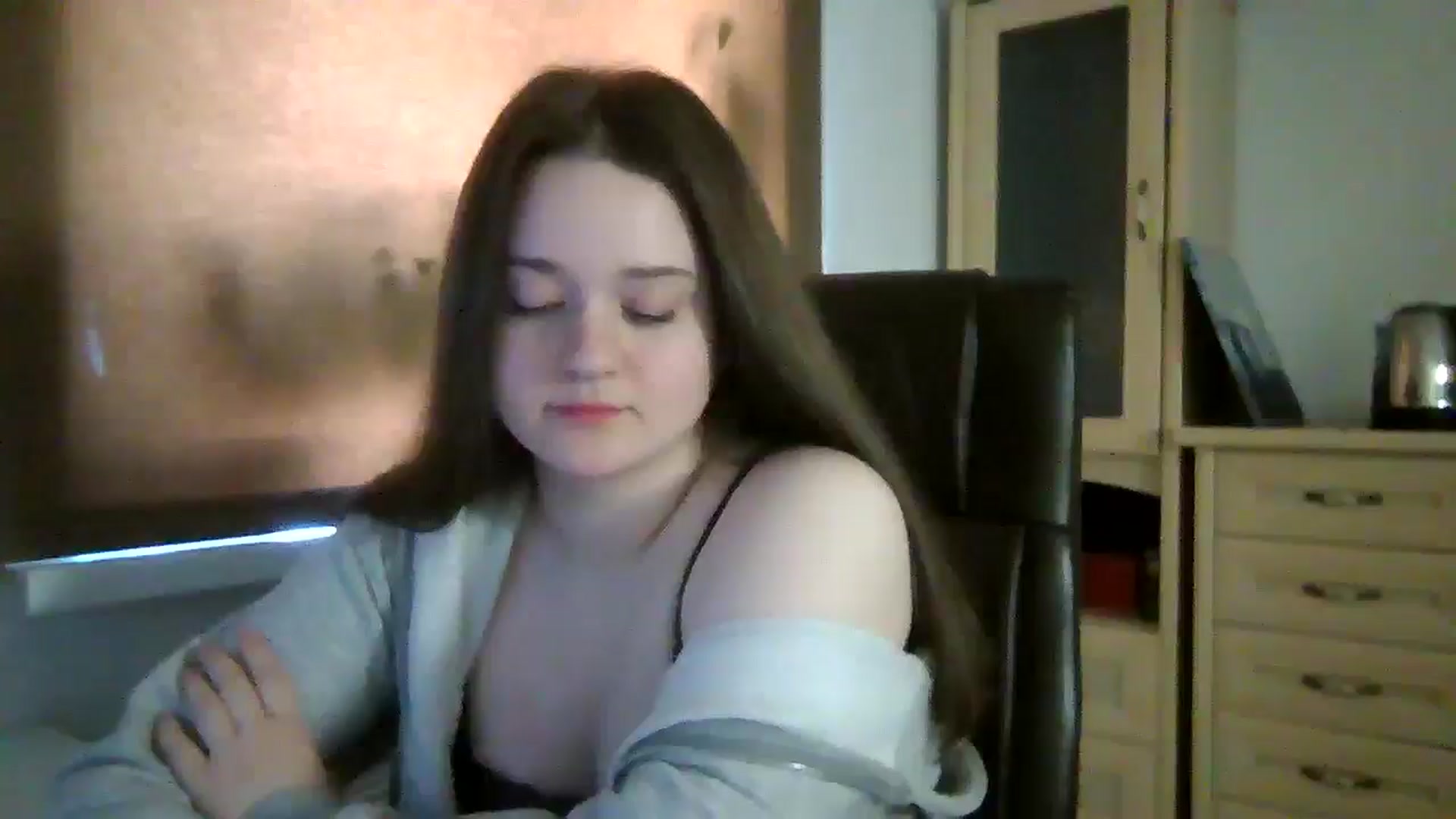 Gallery image thumbnail from KiraDelys's myfreecams stream on, 04/14/2026, 04:12 image 15 of 20