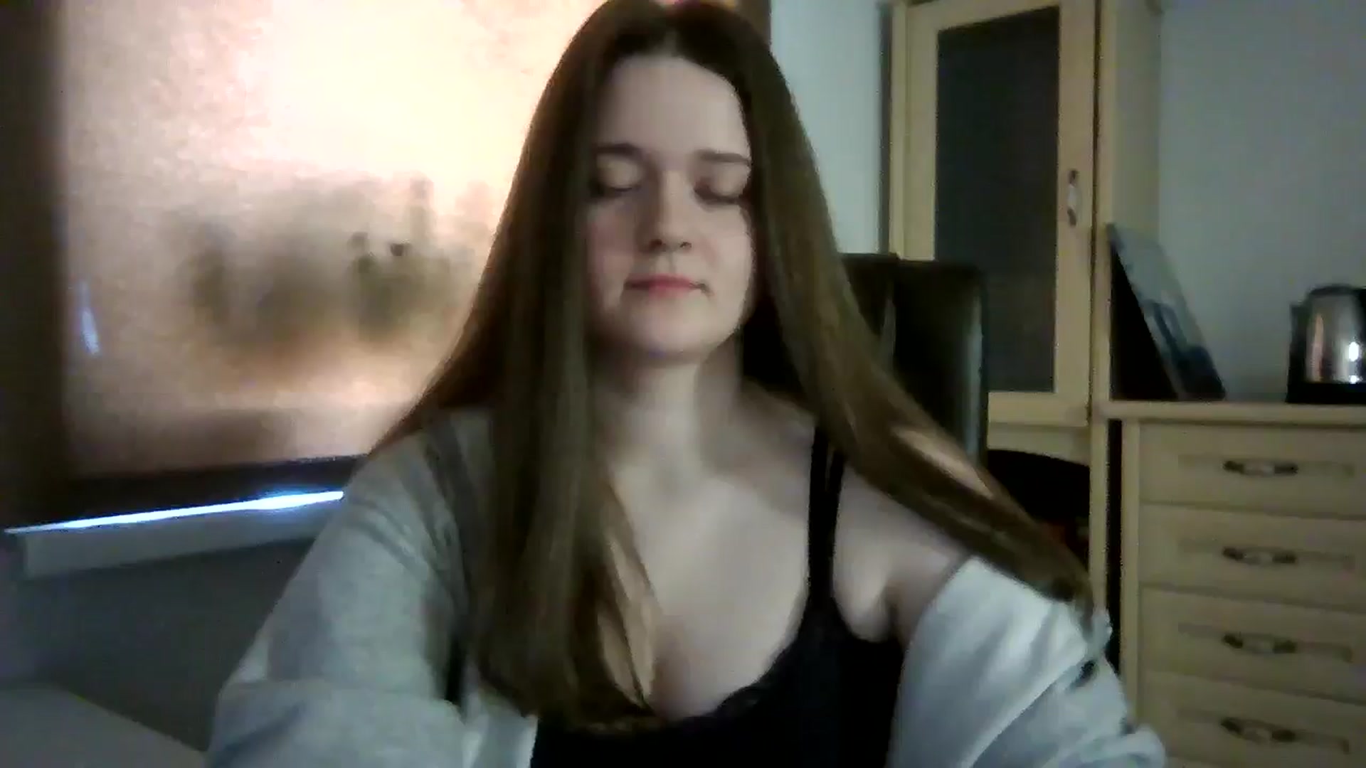 Gallery image thumbnail from KiraDelys's myfreecams stream on, 04/14/2026, 05:33 image 8 of 20