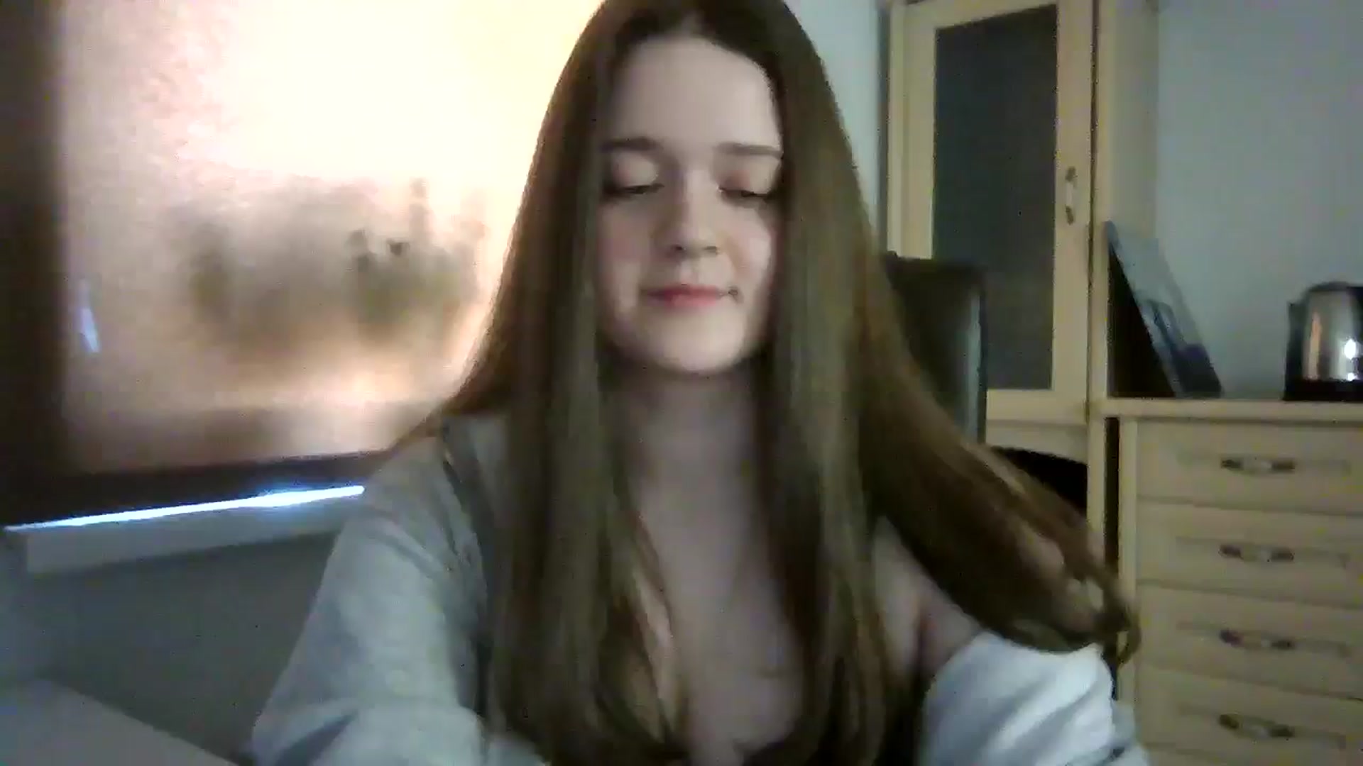 Gallery image thumbnail from KiraDelys's myfreecams stream on, 04/14/2026, 05:33 image 7 of 20