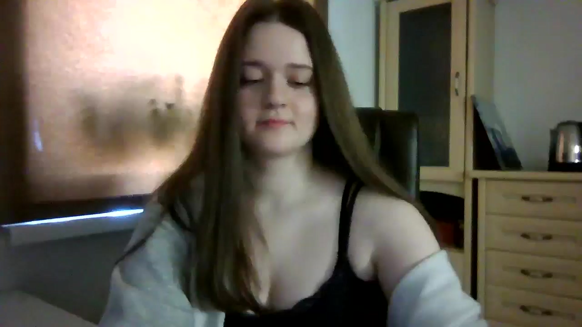 Gallery image thumbnail from KiraDelys's myfreecams stream on, 04/14/2026, 05:33 image 19 of 20