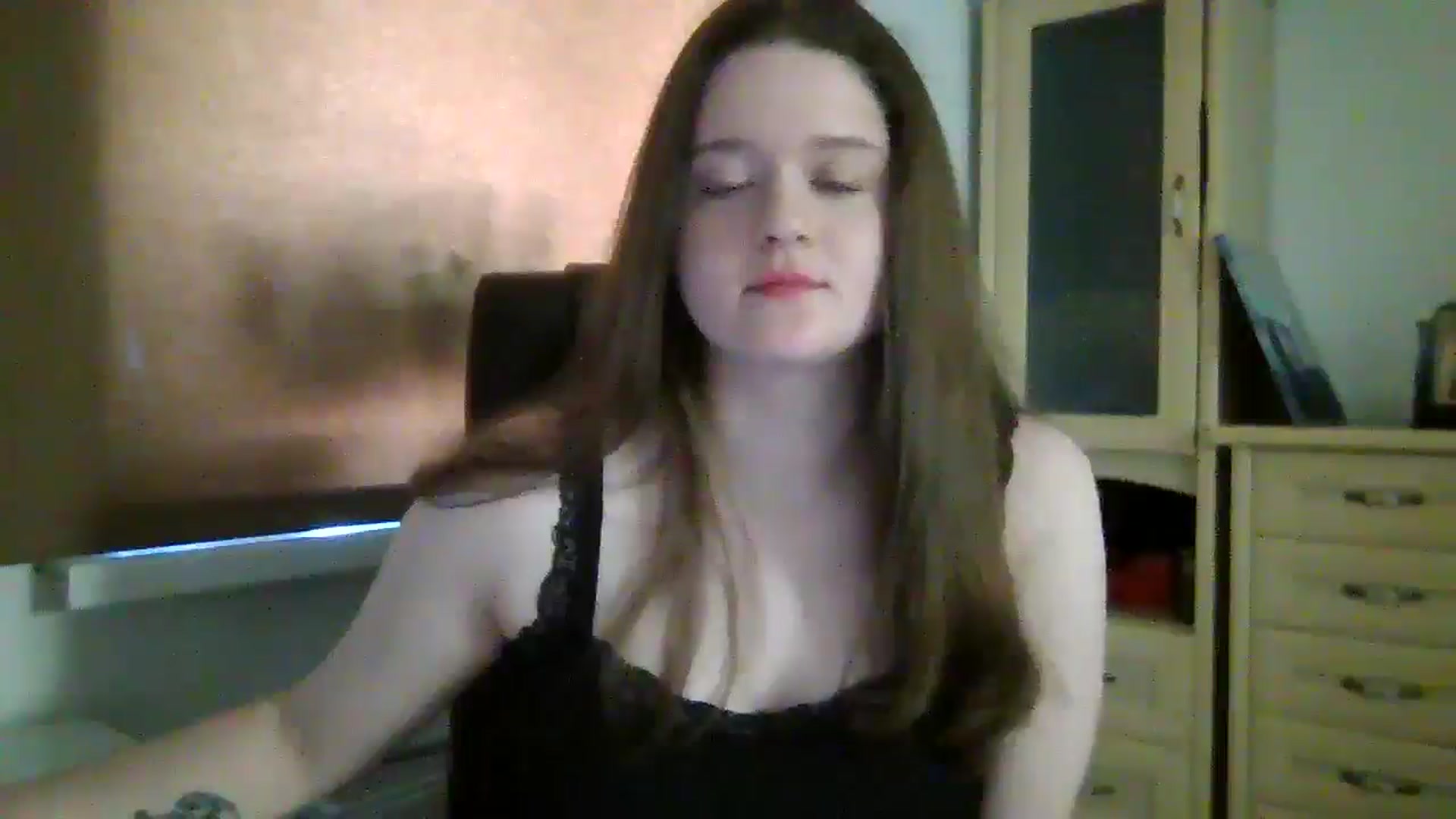 Gallery image thumbnail from KiraDelys's myfreecams stream on, 04/15/2026, 04:11 image 2 of 20