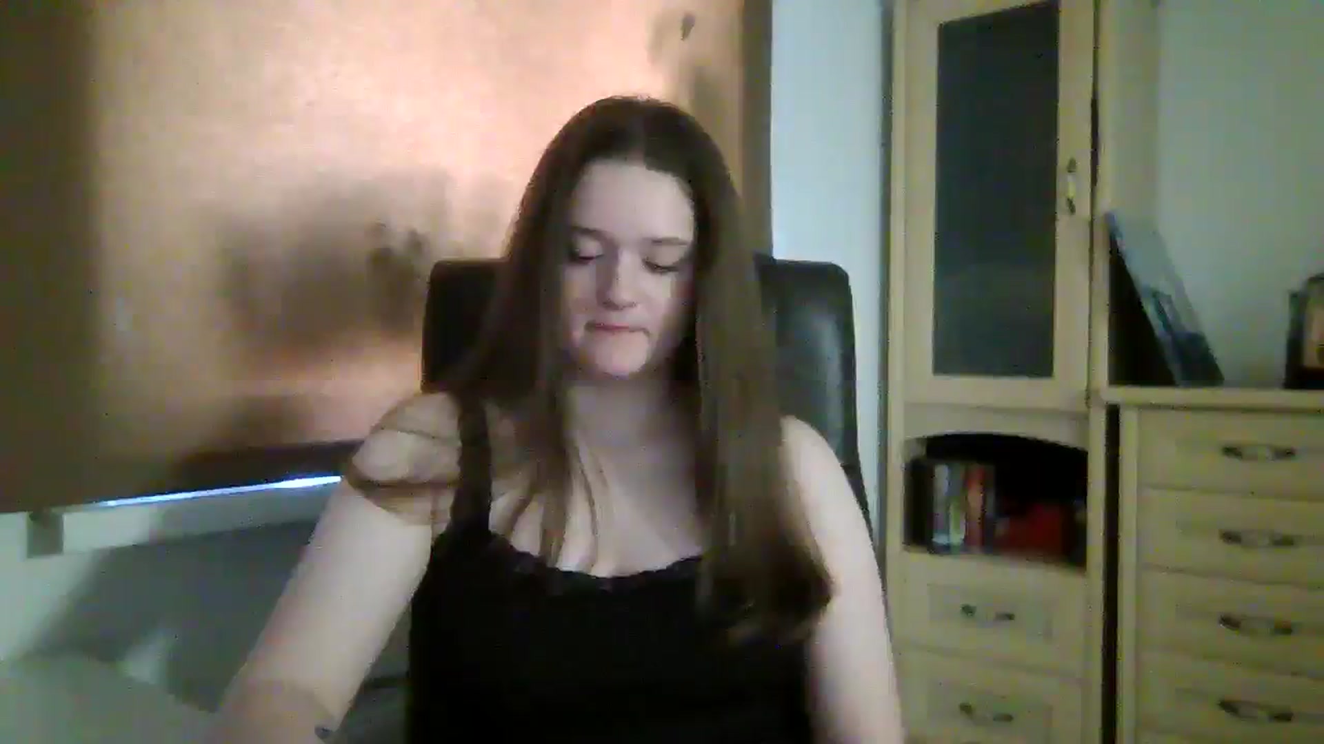 Gallery image thumbnail from KiraDelys's myfreecams stream on, 04/15/2026, 04:11 image 3 of 20