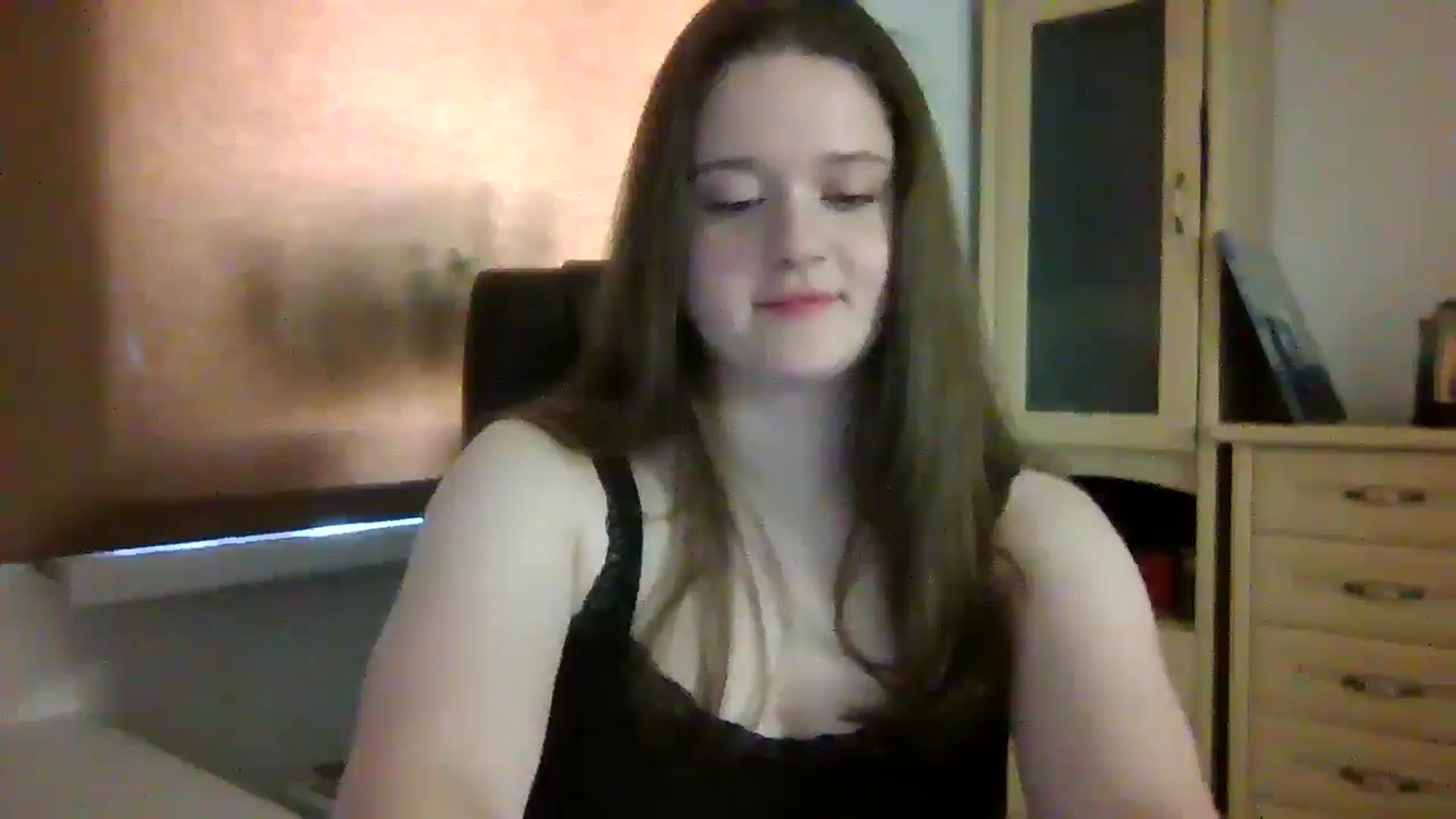 Gallery image thumbnail from KiraDelys's myfreecams stream on, 04/15/2026, 04:11 image 12 of 20