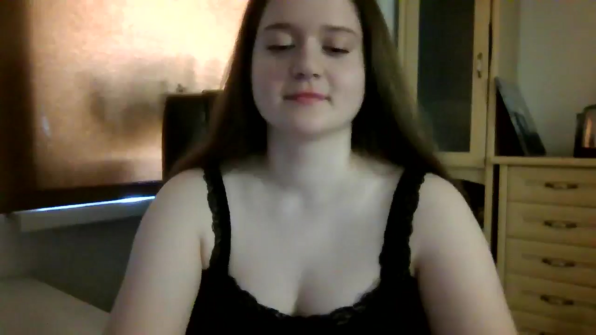 Gallery image thumbnail from KiraDelys's myfreecams stream on, 04/15/2026, 05:16 image 13 of 20