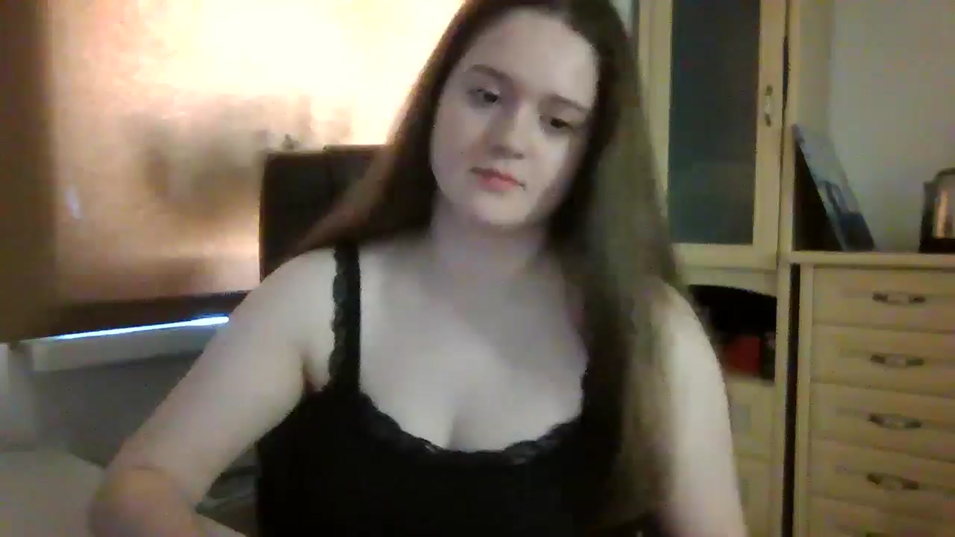 Gallery image thumbnail from KiraDelys's myfreecams stream on, 04/15/2026, 05:16 image 14 of 20