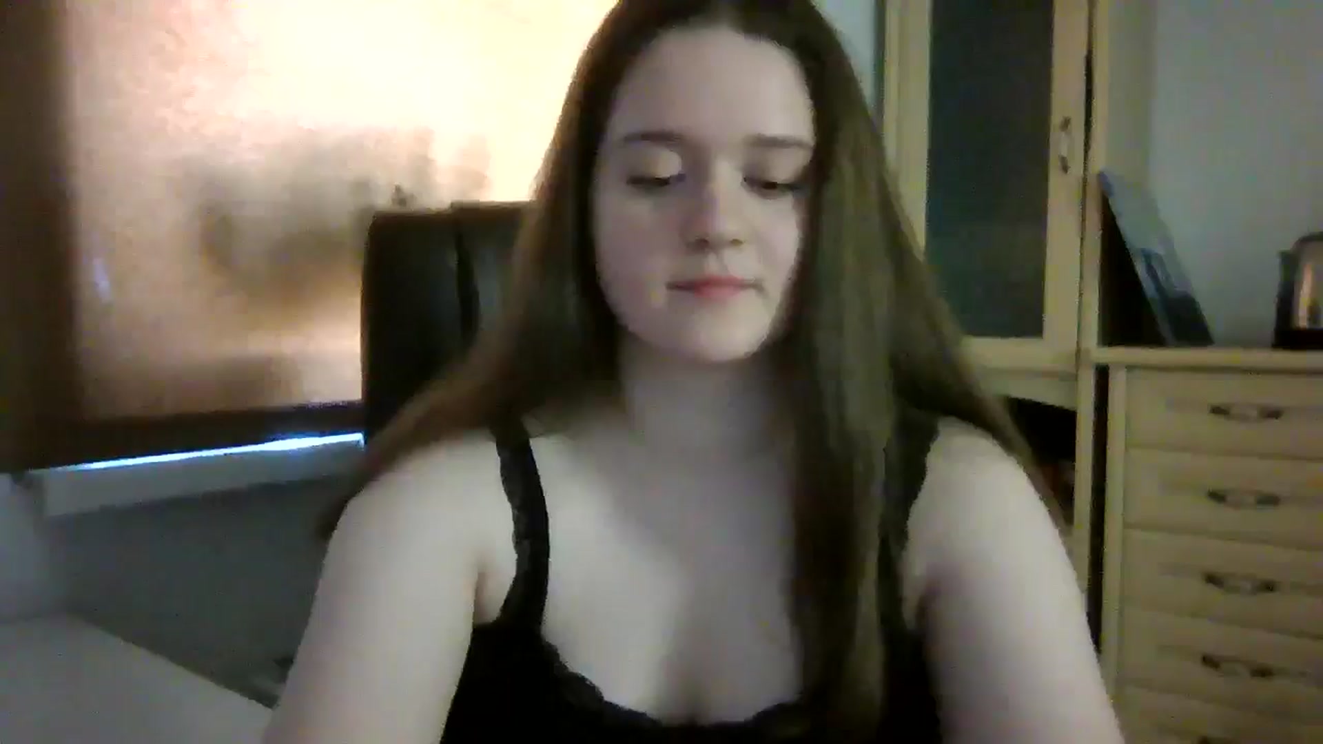 Gallery image thumbnail from KiraDelys's myfreecams stream on, 04/15/2026, 05:16 image 18 of 20