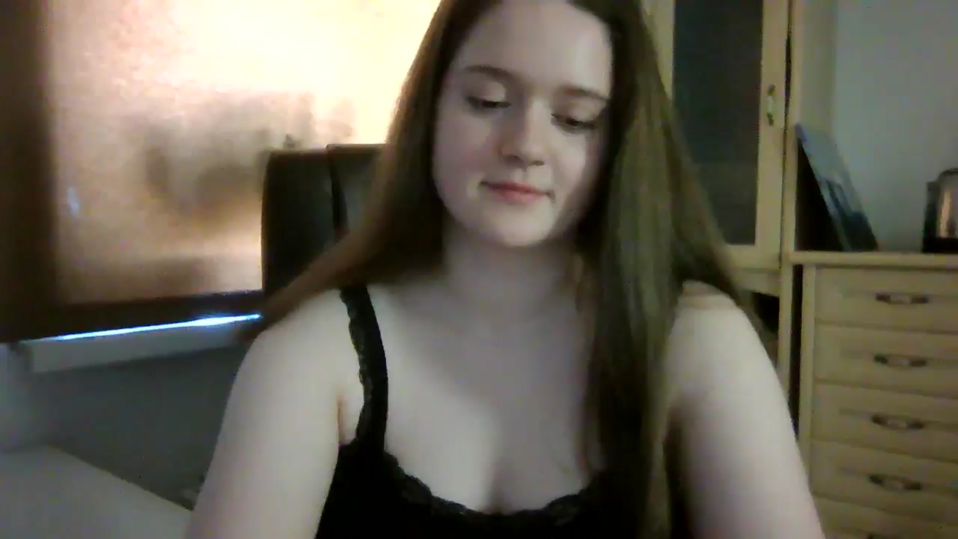 Gallery image thumbnail from KiraDelys's myfreecams stream on, 04/15/2026, 05:16 image 17 of 20