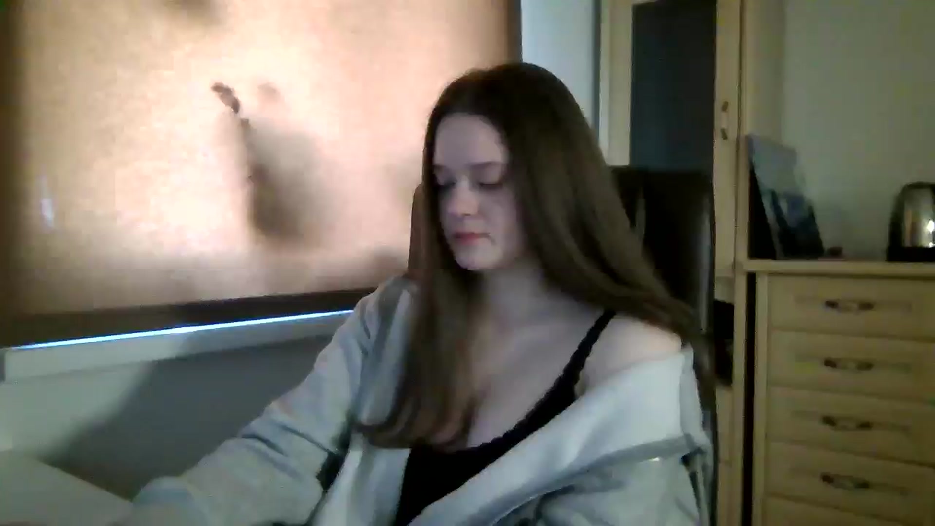 Gallery image thumbnail from KiraDelys's myfreecams stream on, 04/23/2026, 04:43 image 6 of 20