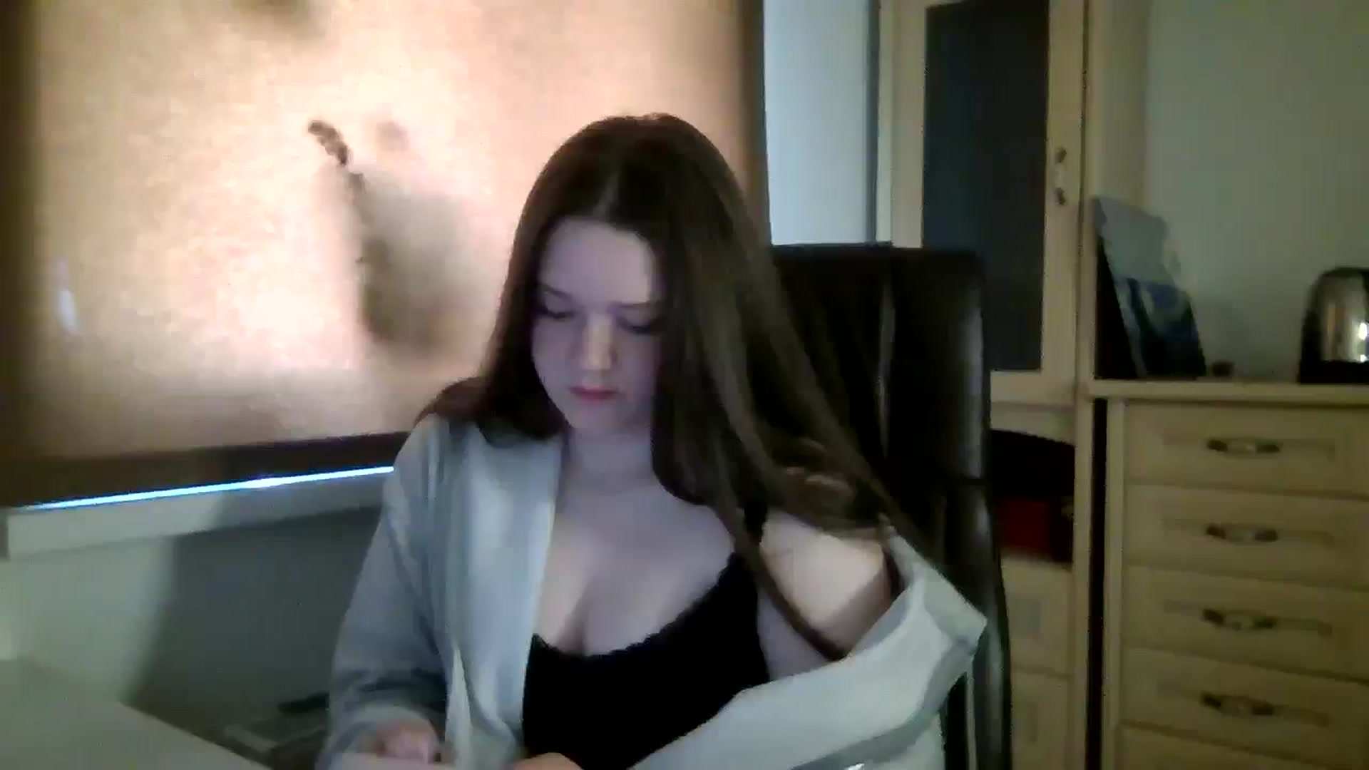 Gallery image thumbnail from KiraDelys's myfreecams stream on, 04/23/2026, 04:43 image 15 of 20