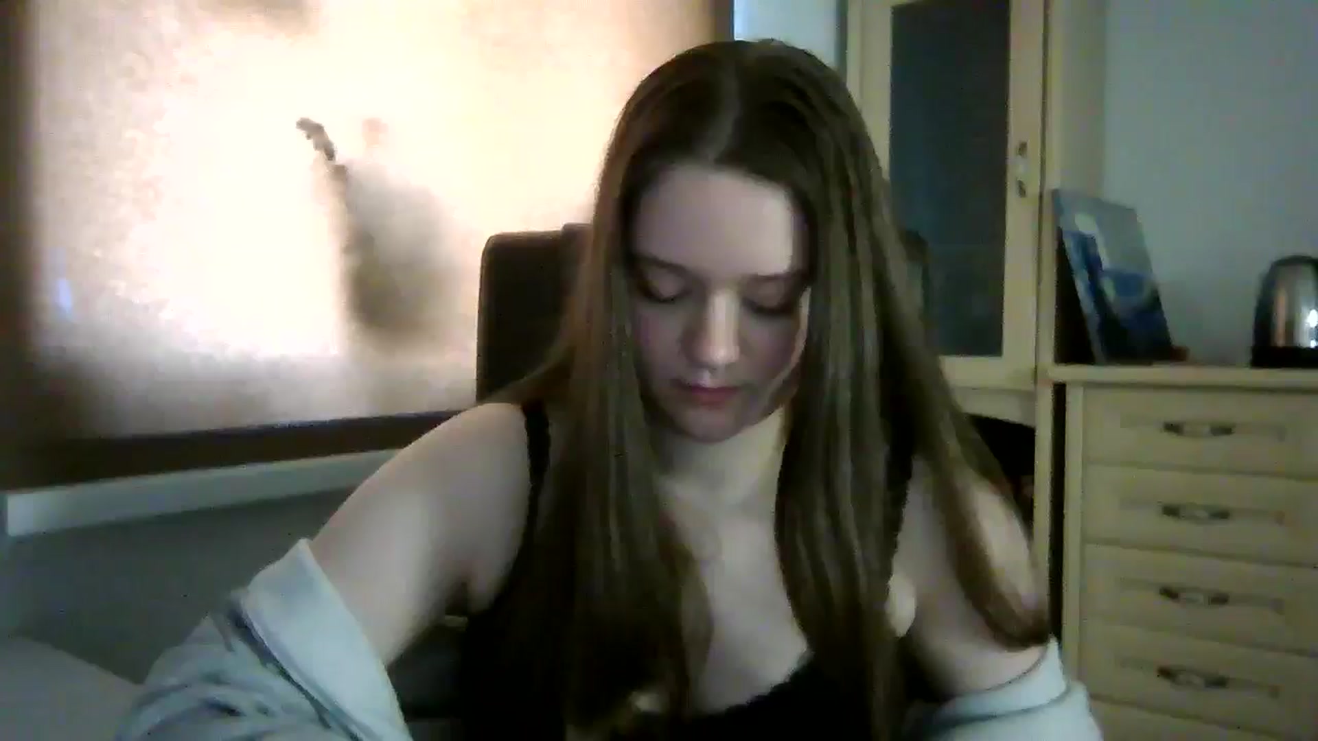 Gallery image thumbnail from KiraDelys's myfreecams stream on, 04/25/2026, 06:29 image 18 of 20