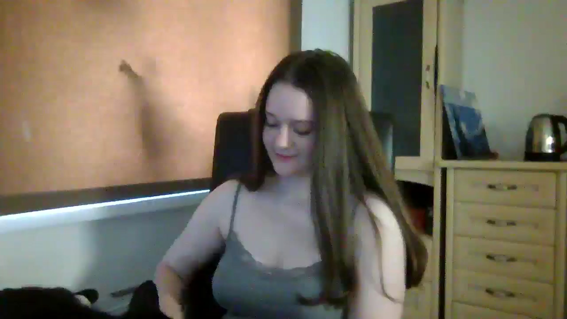 Gallery image thumbnail from KiraDelys's myfreecams stream on, 04/29/2026, 04:24 image 14 of 20
