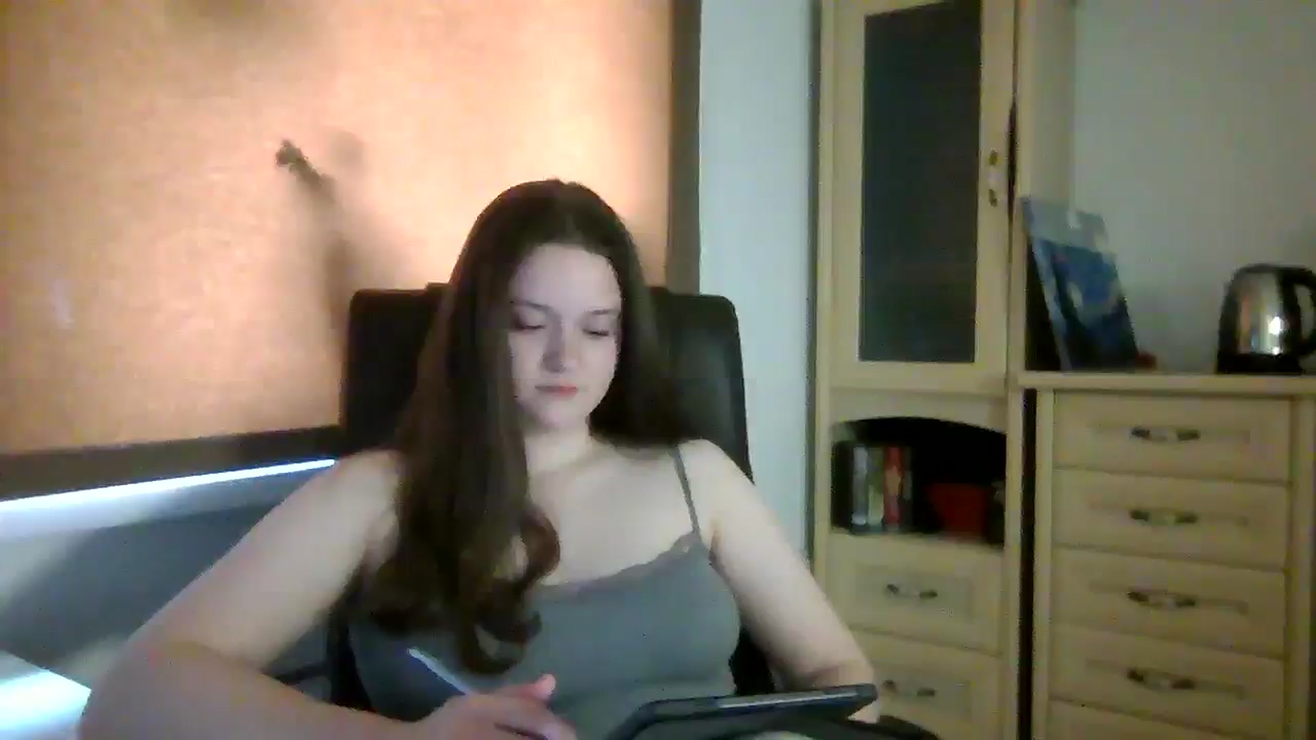 Gallery image thumbnail from KiraDelys's myfreecams stream on, 04/29/2026, 04:24 image 19 of 20