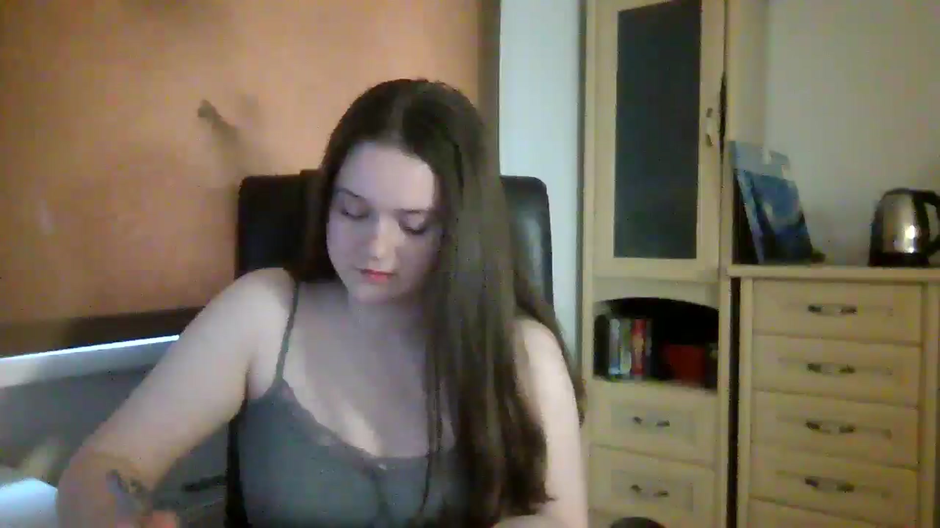 Gallery image thumbnail from KiraDelys's myfreecams stream on, 04/29/2026, 04:24 image 9 of 20