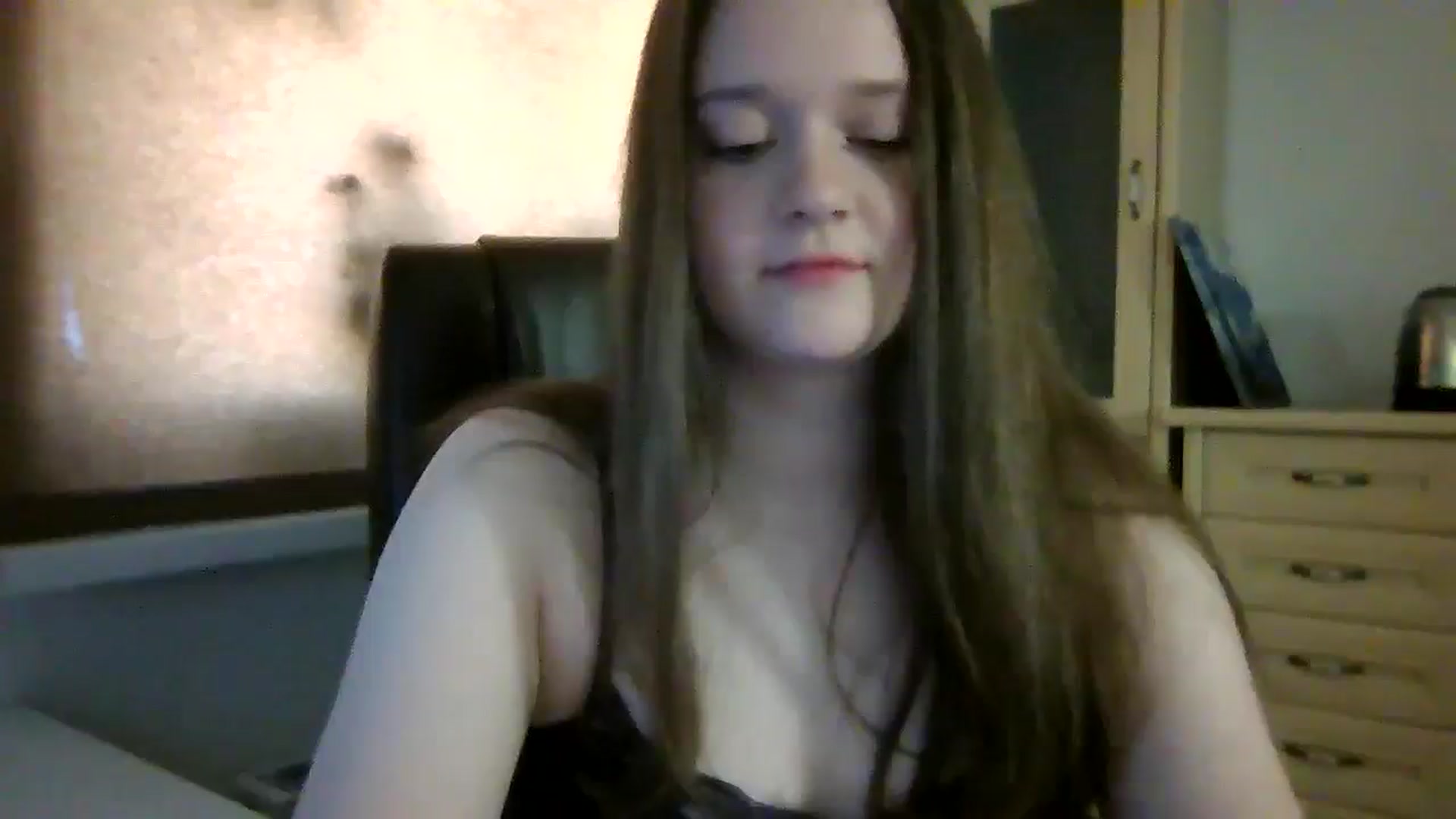 Gallery image thumbnail from KiraDelys's myfreecams stream on, 05/07/2026, 04:57 image 13 of 20