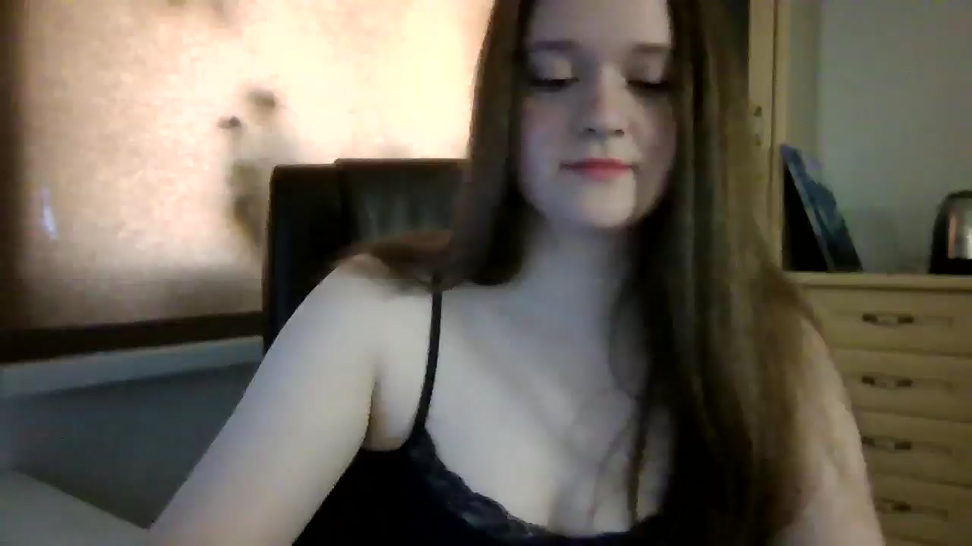 Gallery image thumbnail from KiraDelys's myfreecams stream on, 05/07/2026, 04:57 image 19 of 20