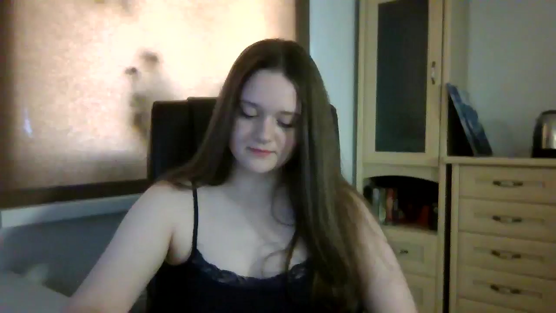 Gallery image thumbnail from KiraDelys's myfreecams stream on, 05/07/2026, 04:57 image 18 of 20