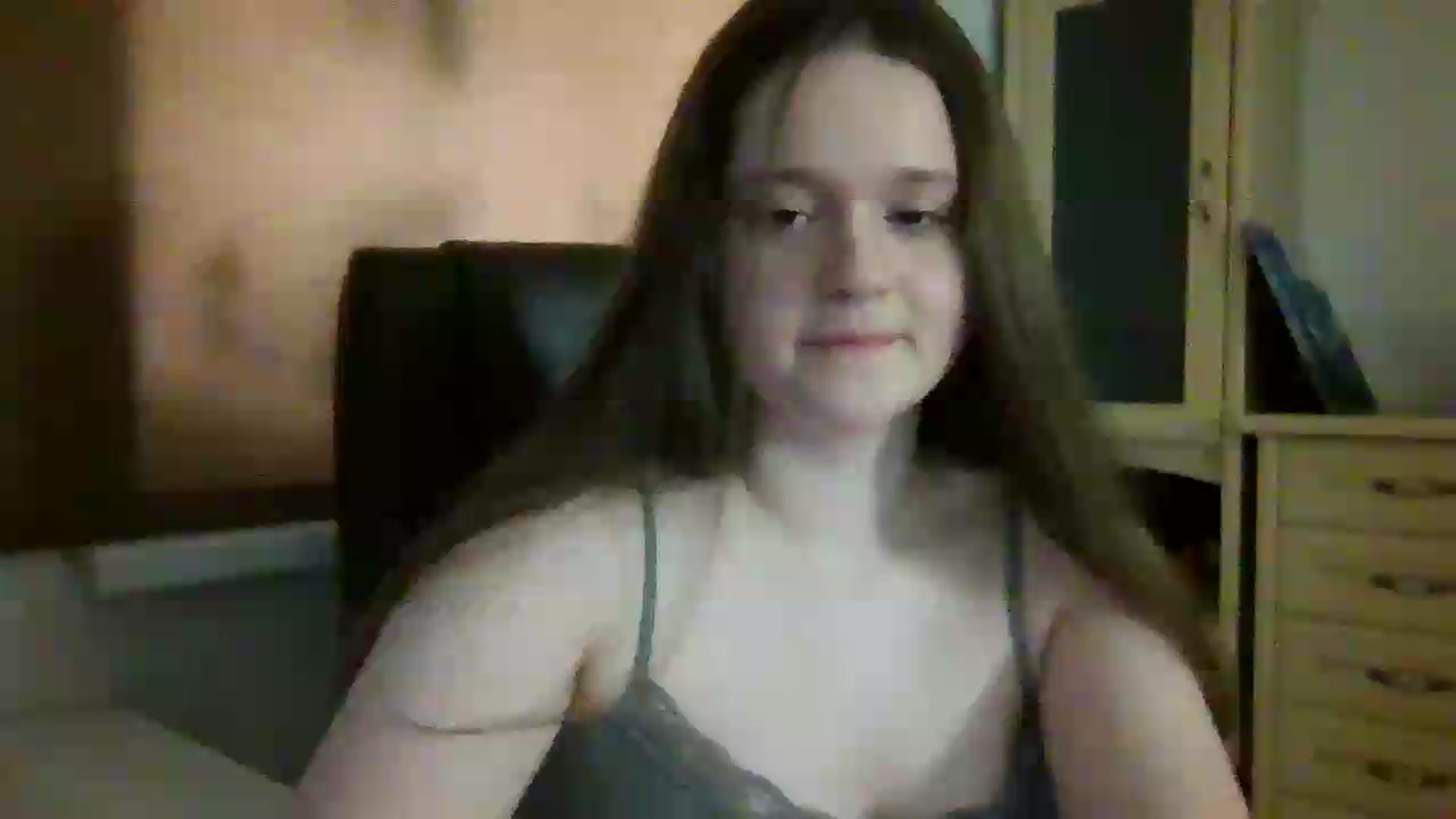 Gallery image thumbnail from KiraDelys's myfreecams stream on, 05/12/2026, 04:14 image 3 of 20