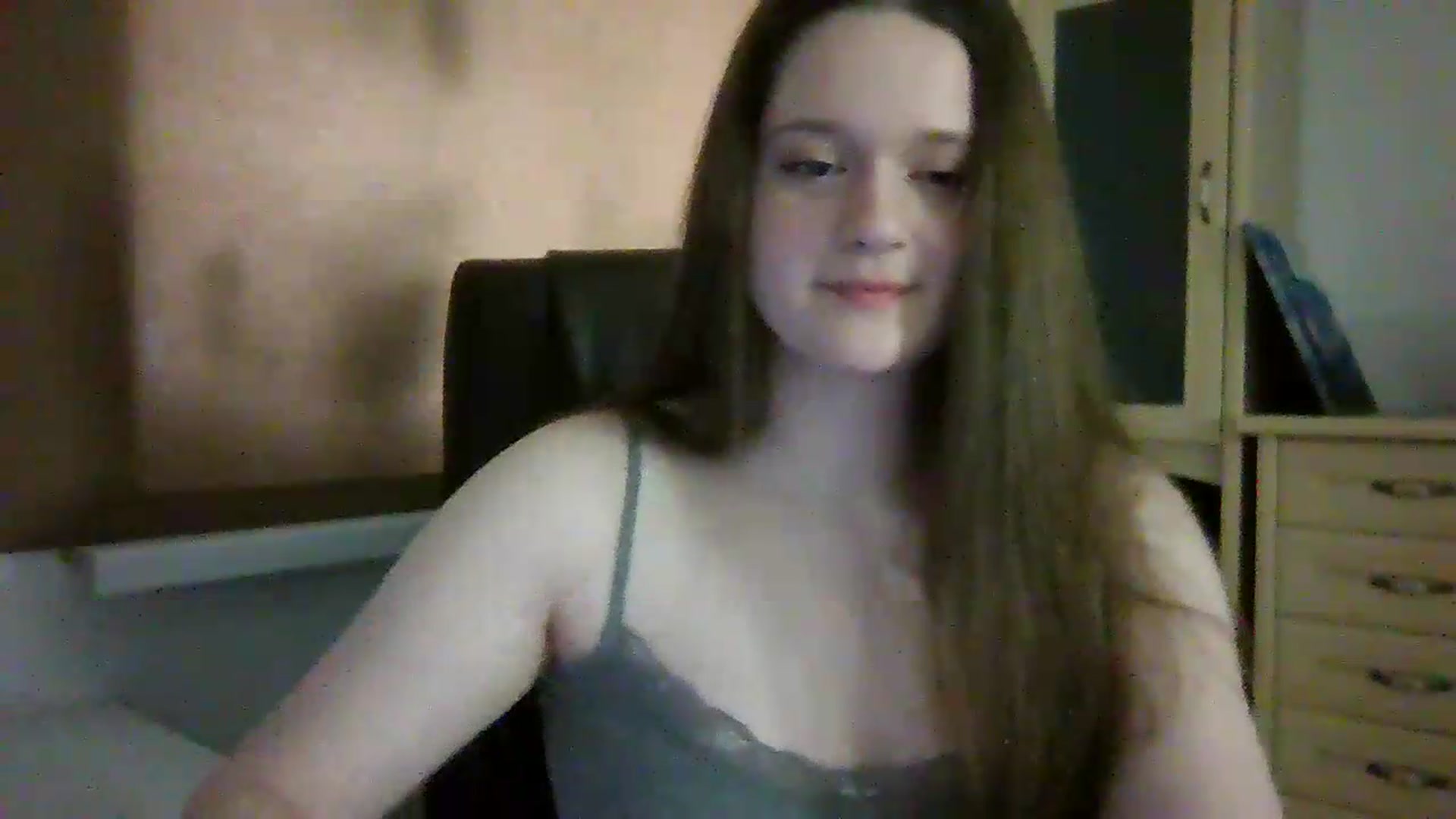 Gallery image thumbnail from KiraDelys's myfreecams stream on, 05/12/2026, 04:14 image 10 of 20