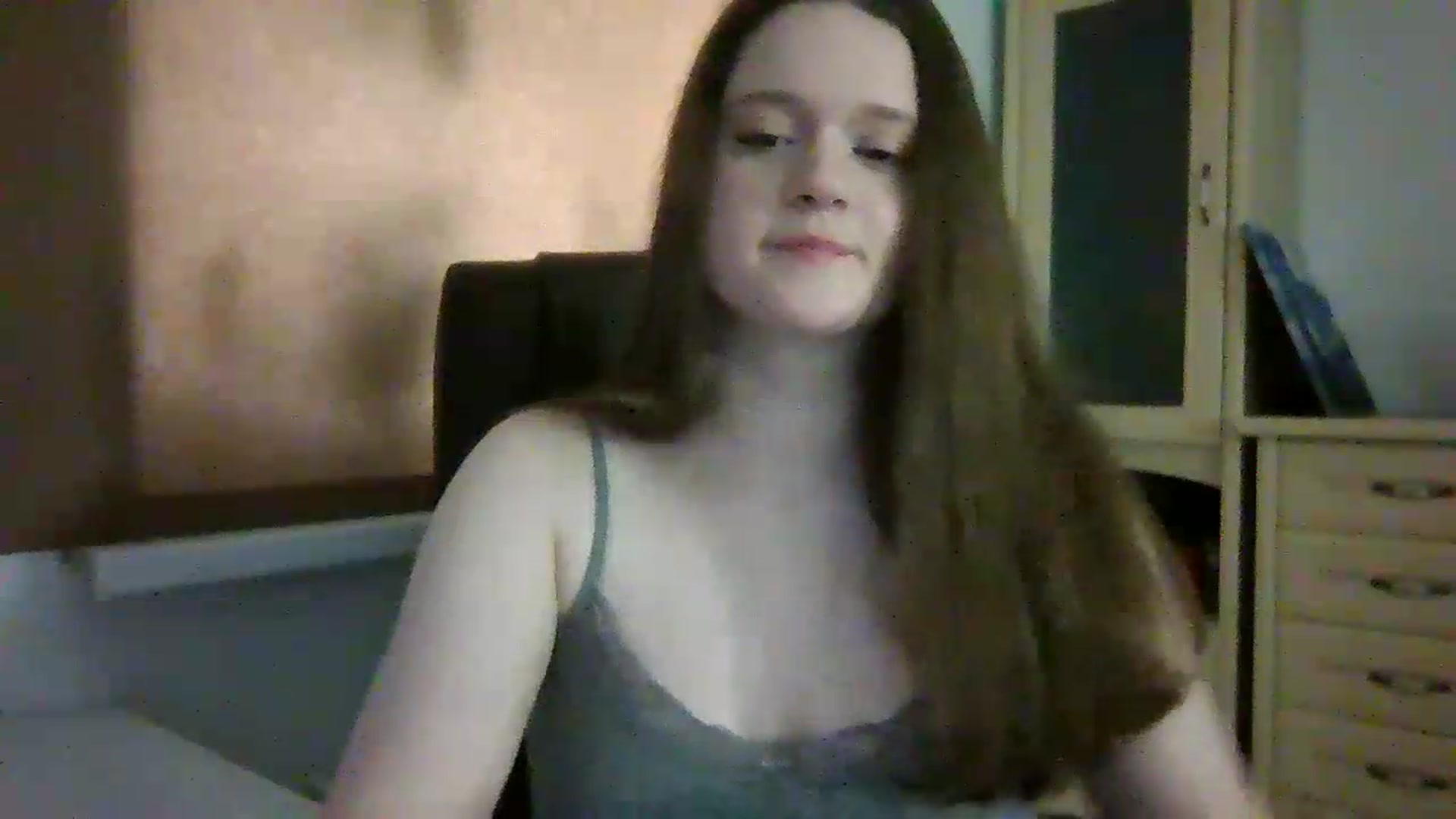 Gallery image thumbnail from KiraDelys's myfreecams stream on, 05/12/2026, 04:14 image 12 of 20