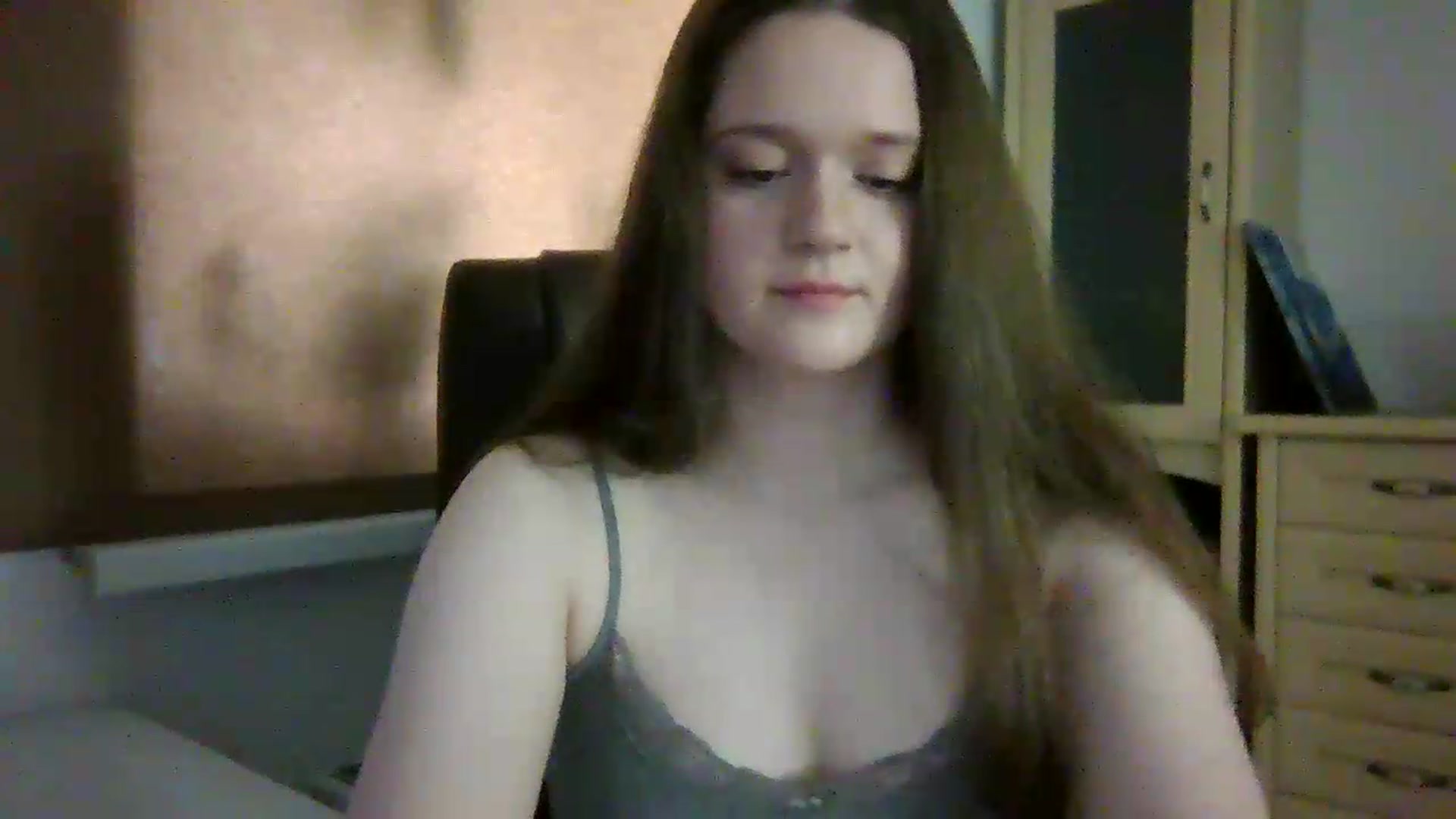 Gallery image thumbnail from KiraDelys's myfreecams stream on, 05/12/2026, 04:14 image 13 of 20