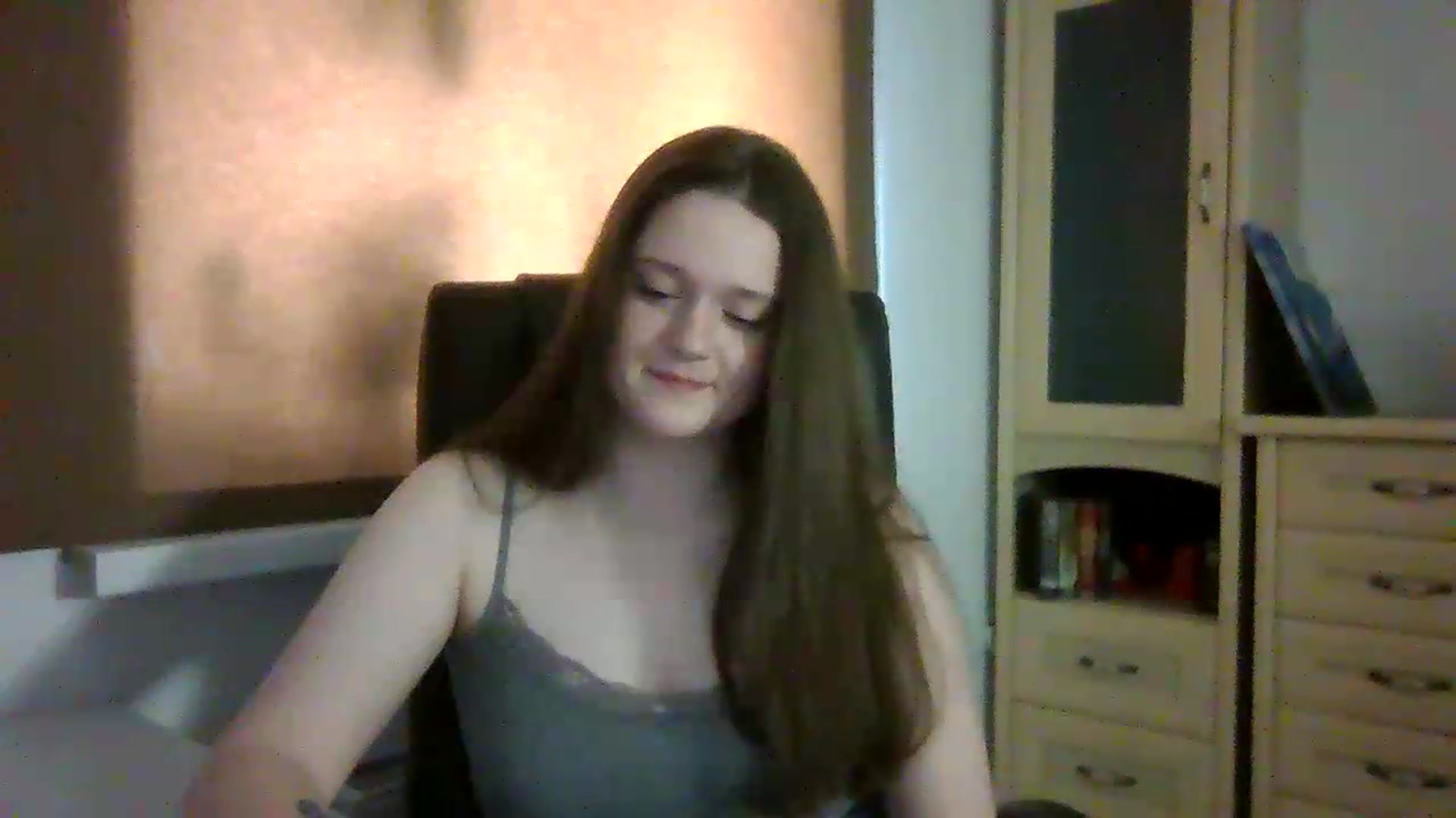 Gallery image thumbnail from KiraDelys's myfreecams stream on, 05/12/2026, 04:14 image 16 of 20