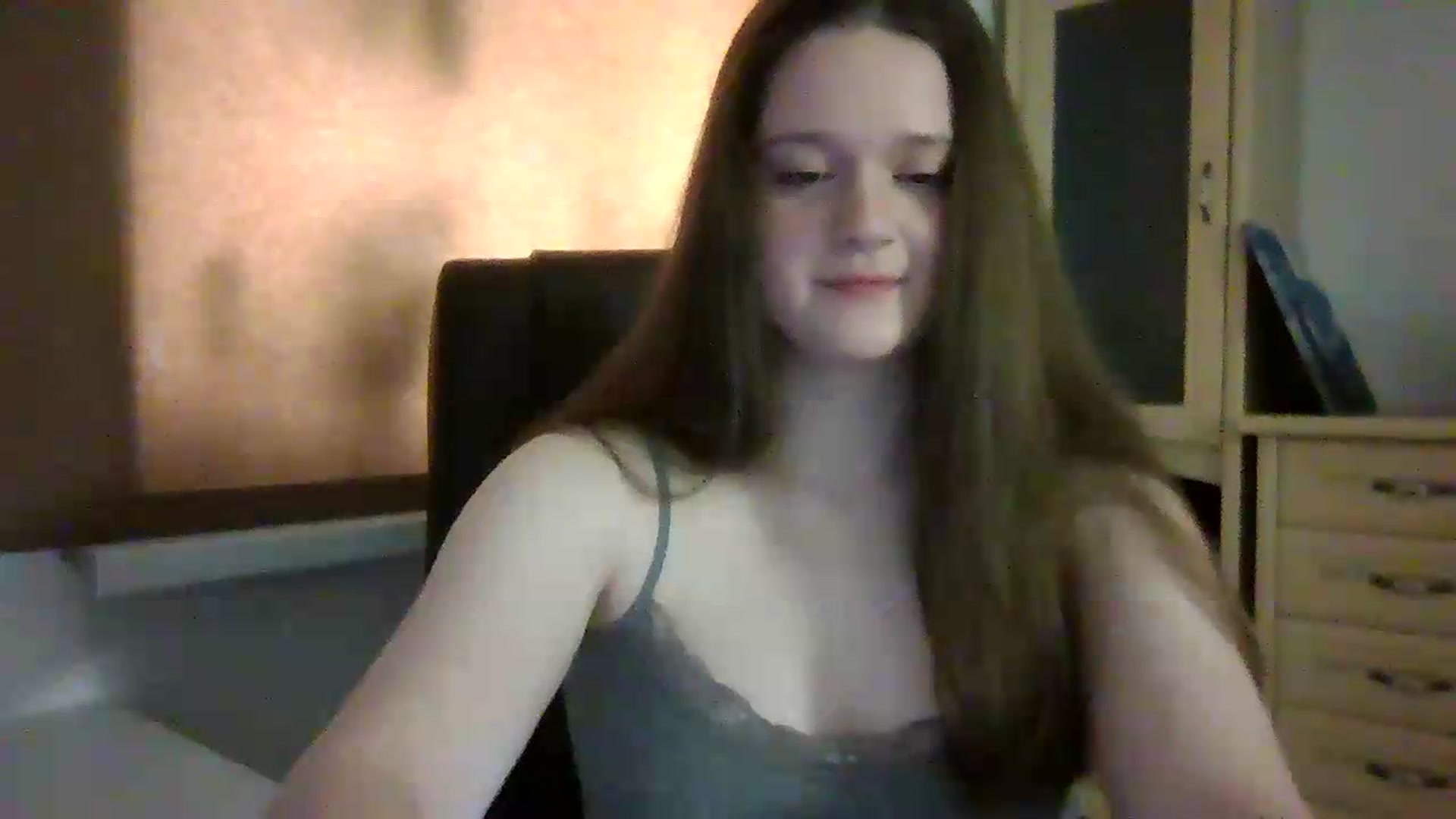 Gallery image thumbnail from KiraDelys's myfreecams stream on, 05/12/2026, 04:14 image 15 of 20