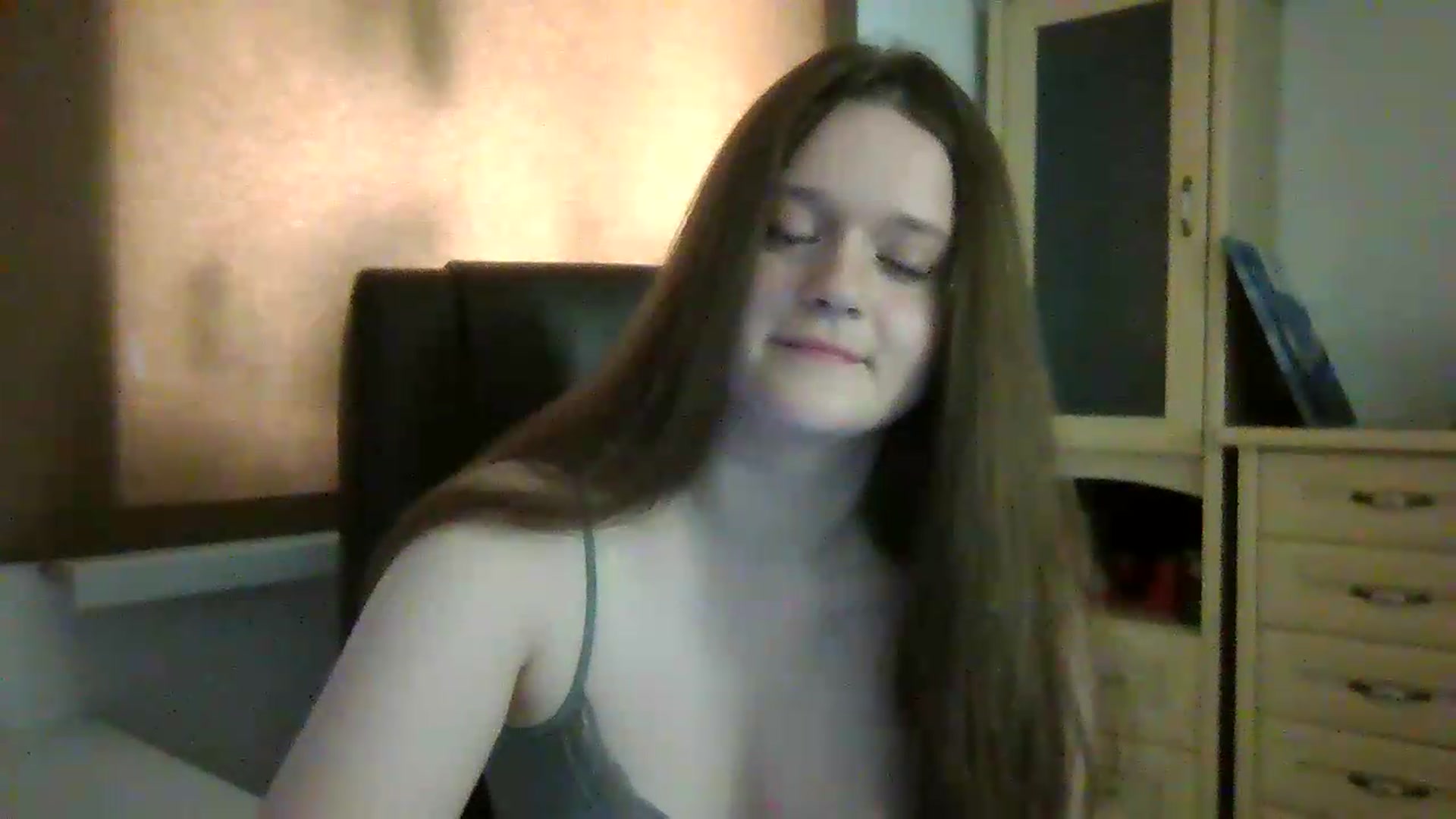 Gallery image thumbnail from KiraDelys's myfreecams stream on, 05/12/2026, 04:40 image 9 of 20