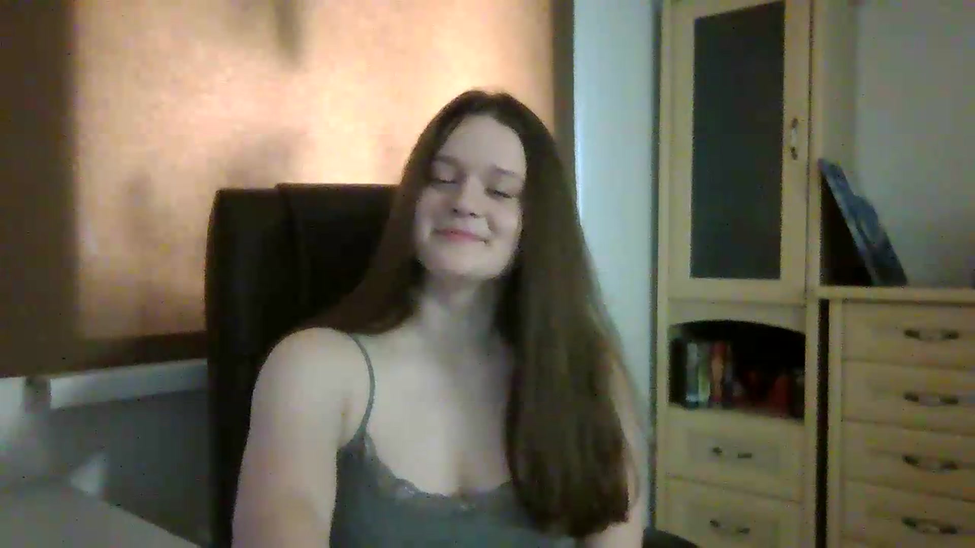 Gallery image thumbnail from KiraDelys's myfreecams stream on, 05/12/2026, 04:40 image 11 of 20
