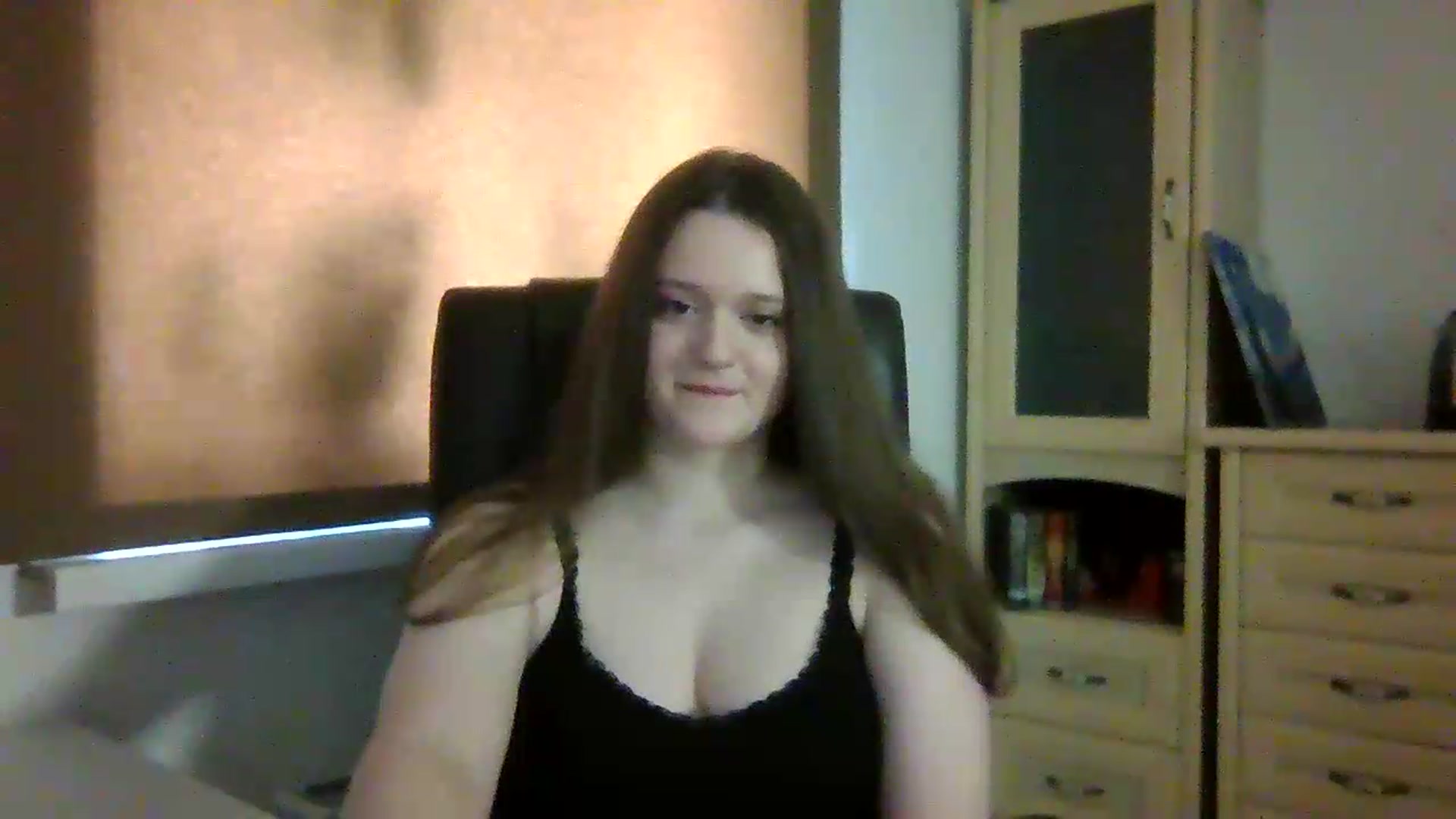 Gallery image thumbnail from KiraDelys's myfreecams stream on, 05/13/2026, 04:50 image 16 of 20
