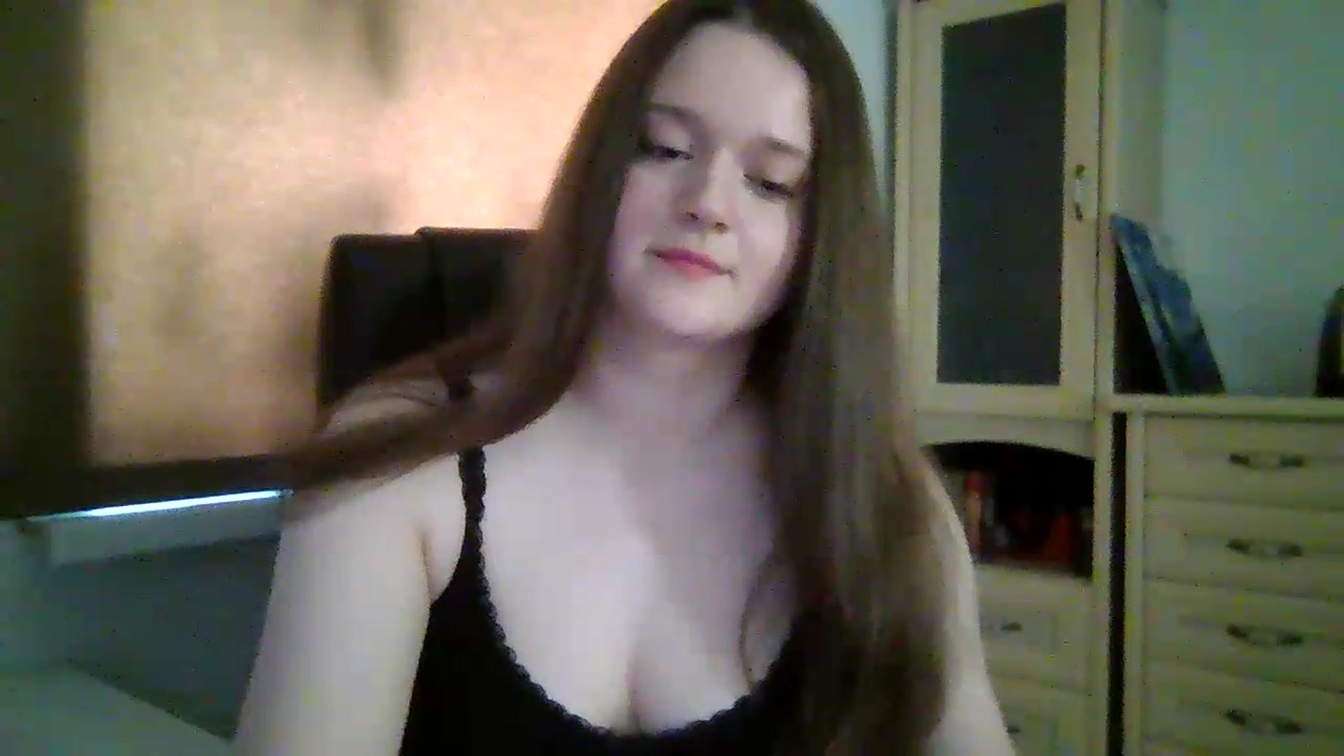 Gallery image thumbnail from KiraDelys's myfreecams stream on, 05/13/2026, 04:50 image 9 of 20