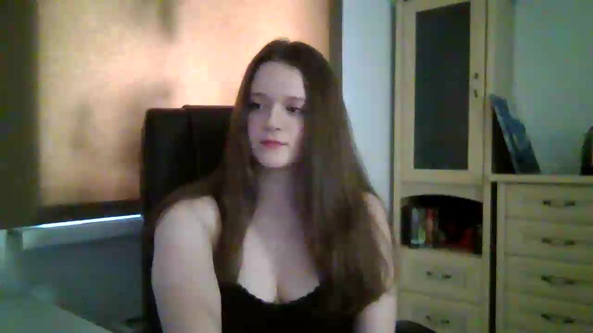 Gallery image thumbnail from KiraDelys's myfreecams stream on, 05/13/2026, 04:50 image 1 of 20