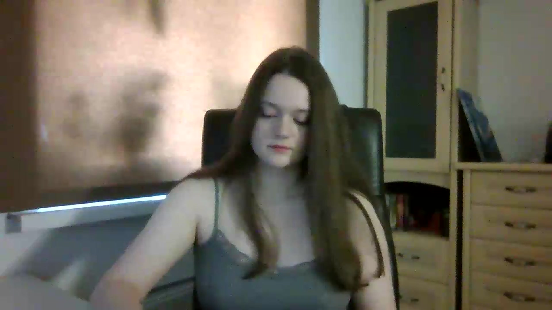 Gallery image thumbnail from KiraDelys's myfreecams stream on, 05/15/2026, 03:23 image 17 of 20