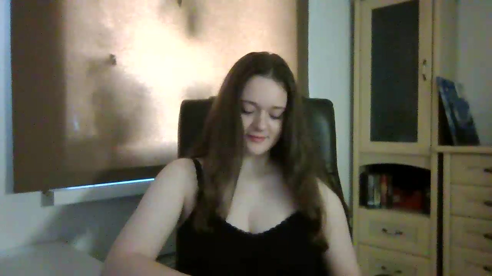 Gallery image thumbnail from KiraDelys's myfreecams stream on, 05/25/2026, 03:27 image 19 of 20