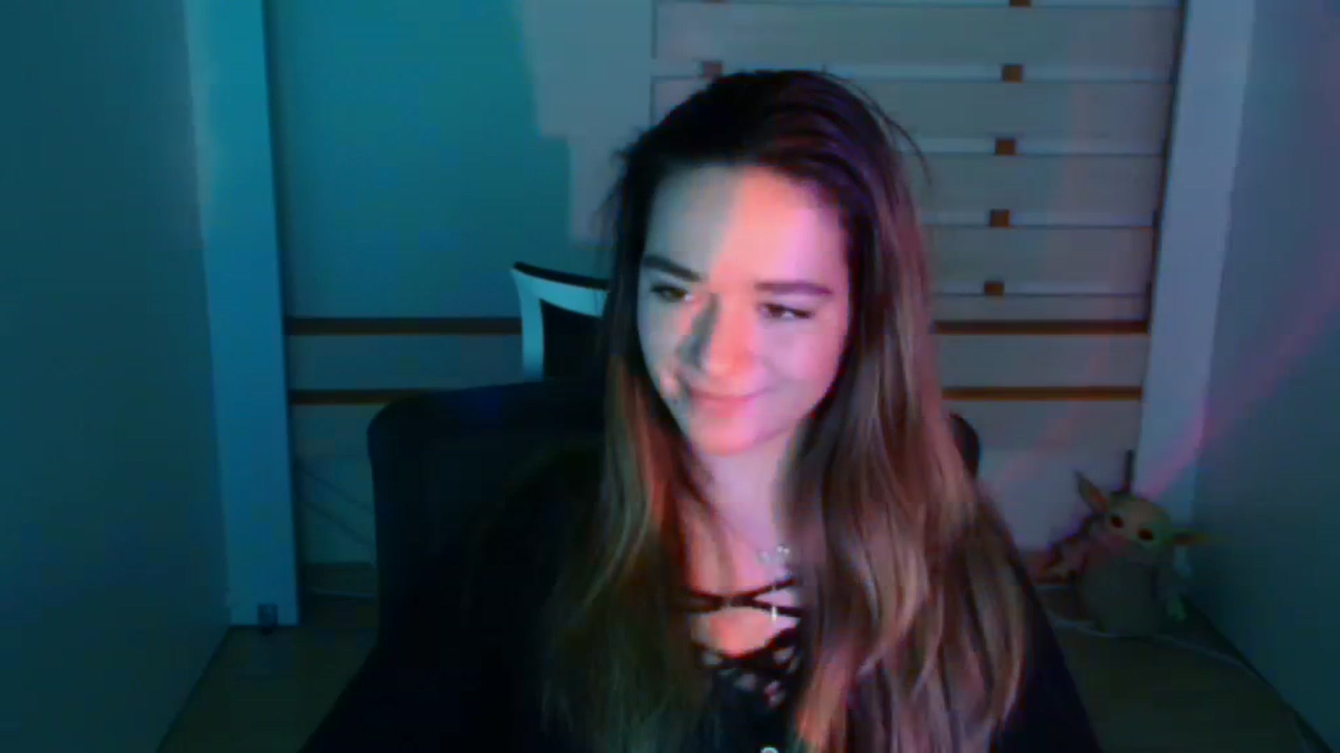 Gallery image thumbnail from KiraLove's myfreecams stream on, 01/08/2024, 12:46 image 19 of 20