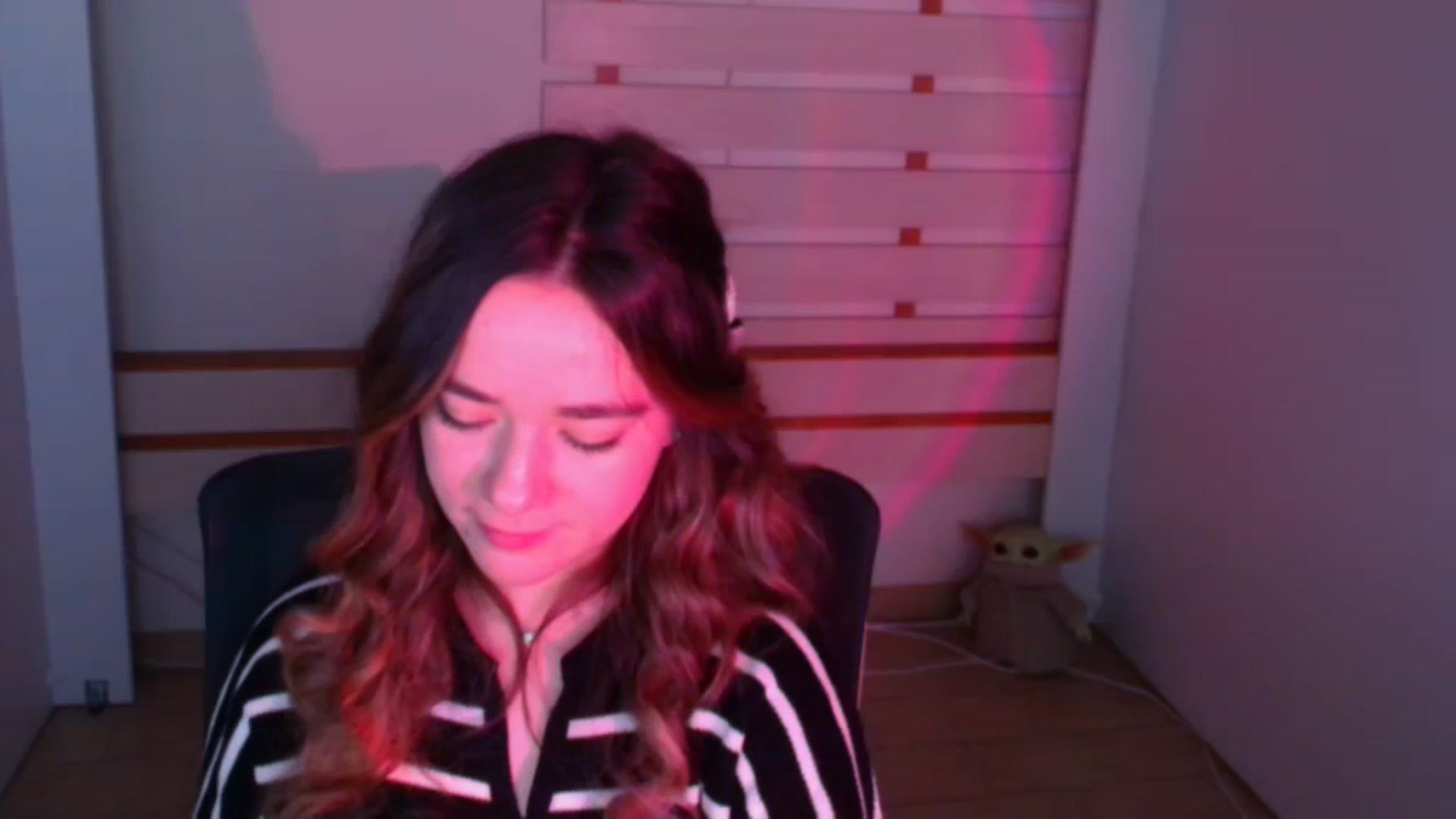 Gallery image thumbnail from KiraLove's myfreecams stream on, 01/09/2024, 10:14 image 2 of 20