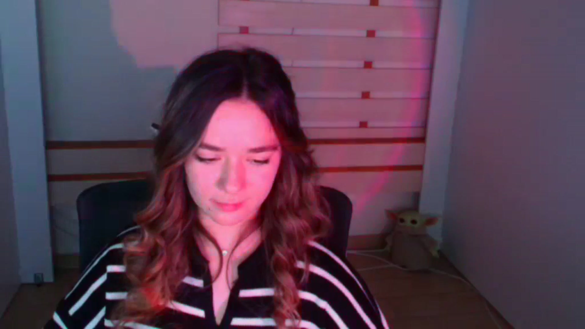 Gallery image thumbnail from KiraLove's myfreecams stream on, 01/09/2024, 10:14 image 5 of 20