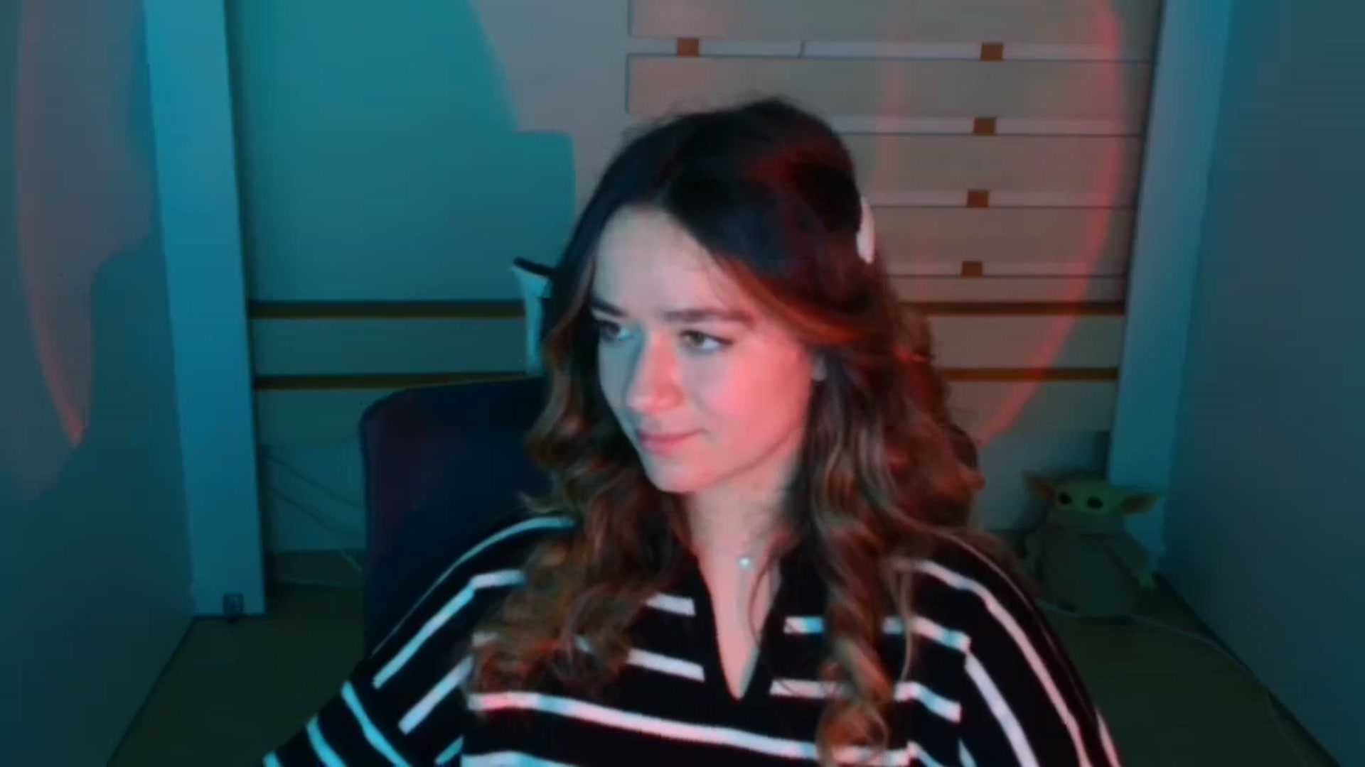 Gallery image thumbnail from KiraLove's myfreecams stream on, 01/09/2024, 12:08 image 9 of 20