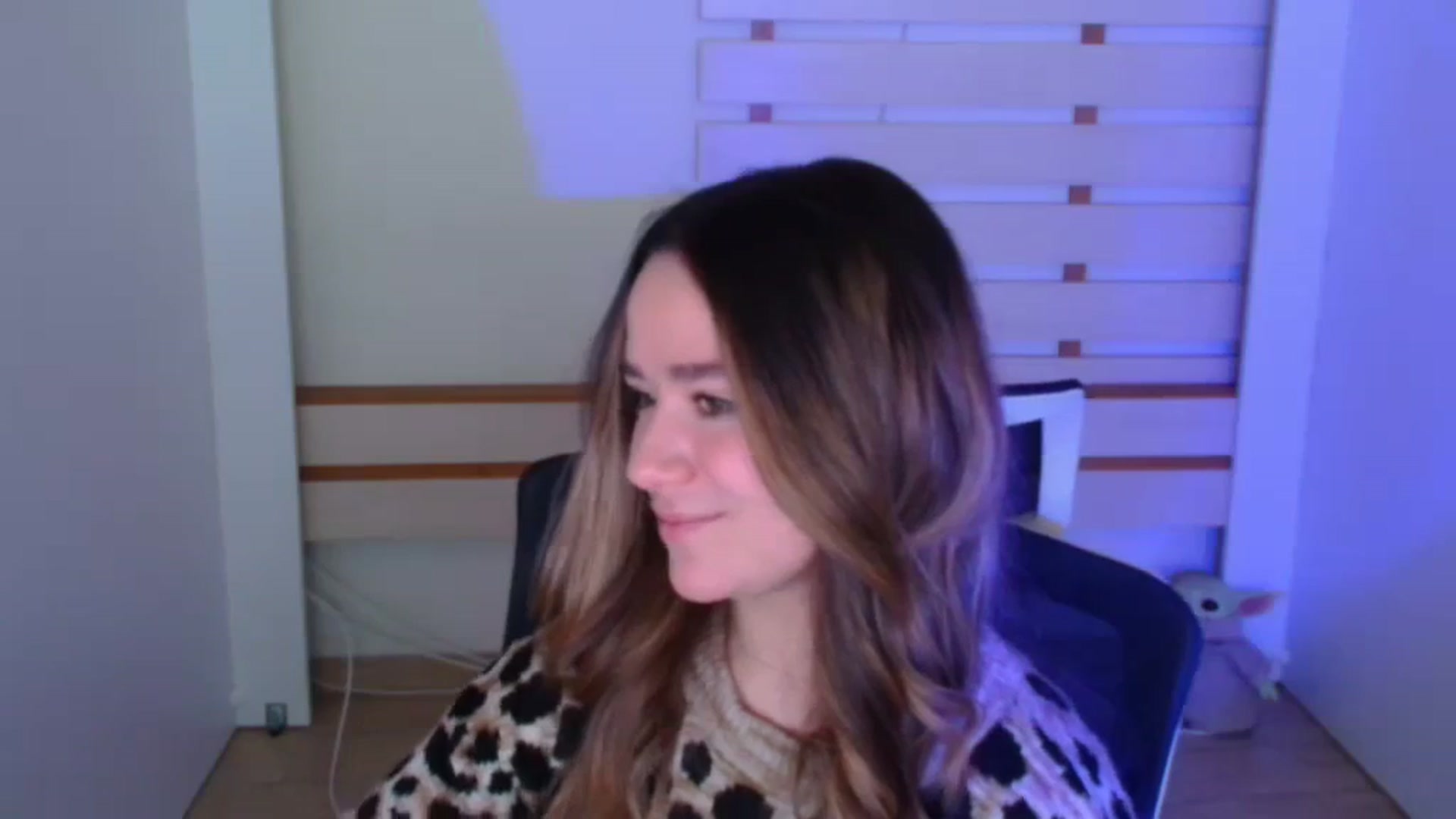 Gallery image thumbnail from KiraLove's myfreecams stream on, 01/10/2024, 10:15 image 9 of 20